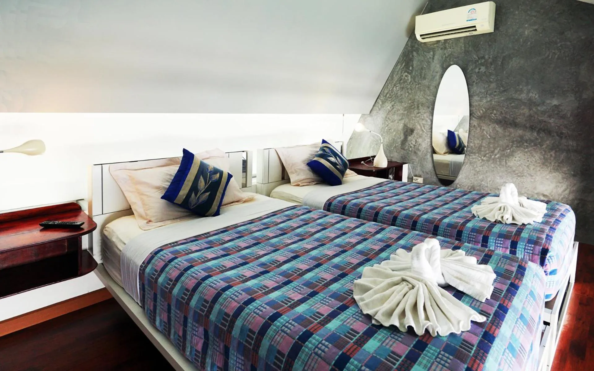 Bed in Phuket Paradiso