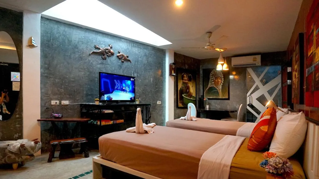 Bed in Phuket Paradiso