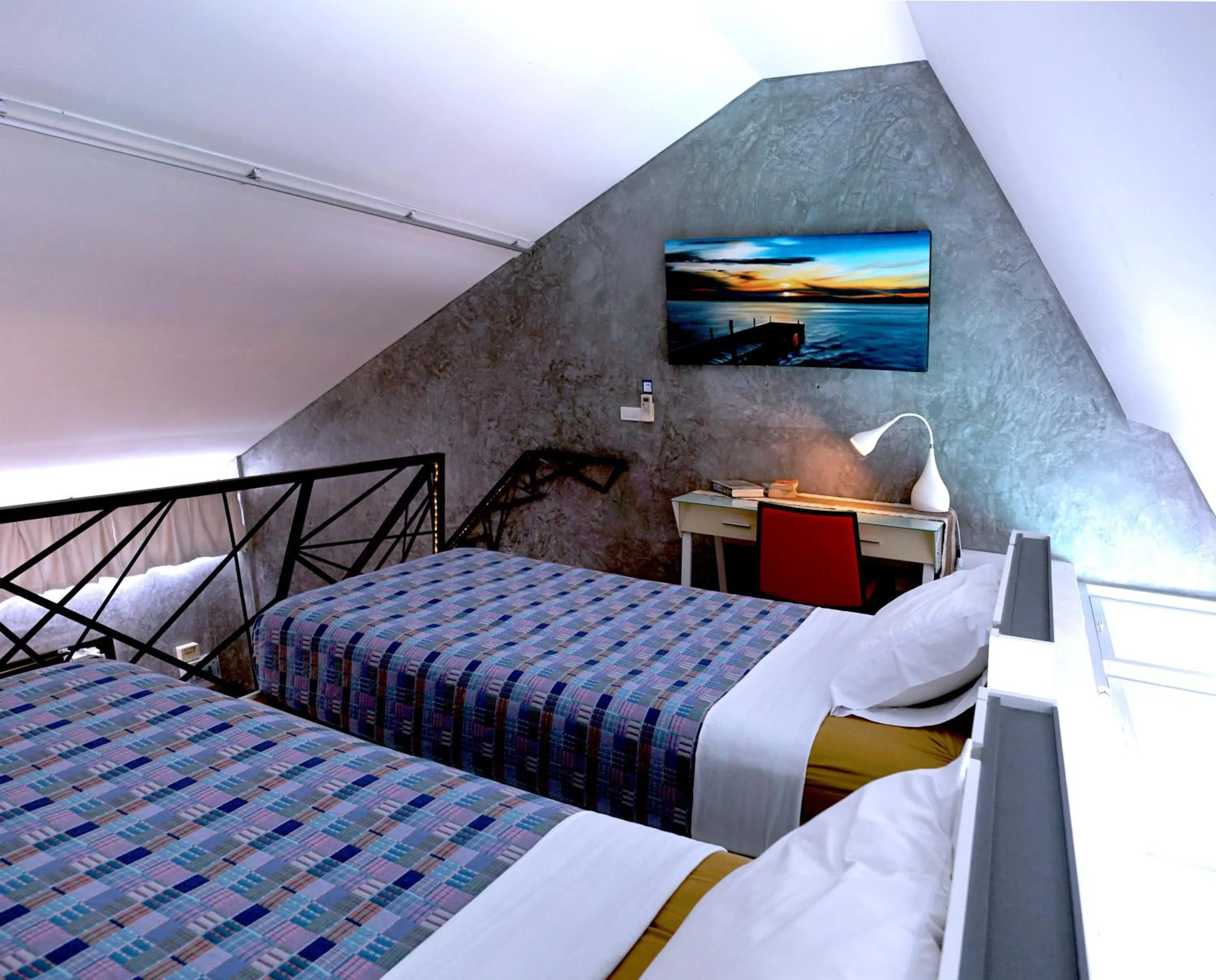 Bed in Phuket Paradiso