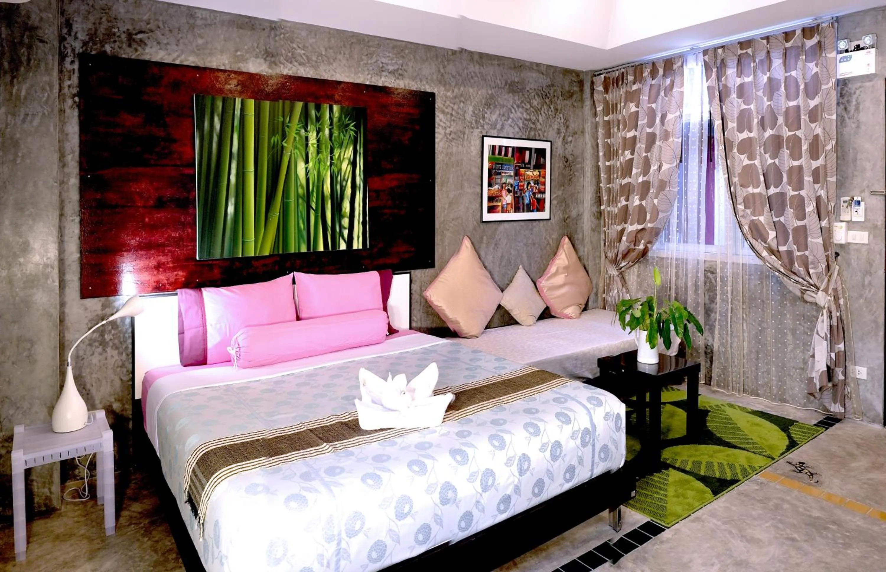 Bed in Phuket Paradiso