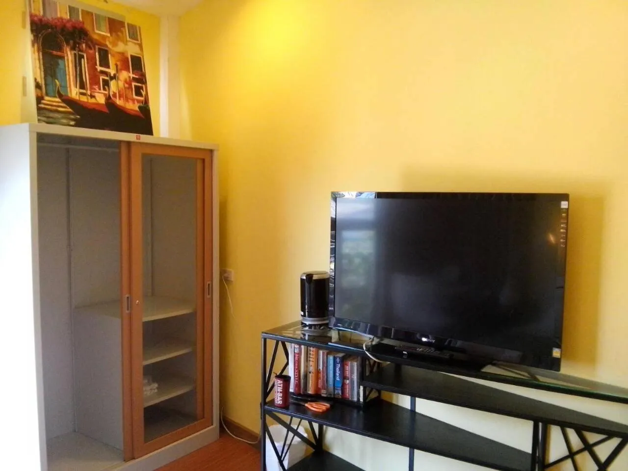 TV and multimedia in Phuket Paradiso