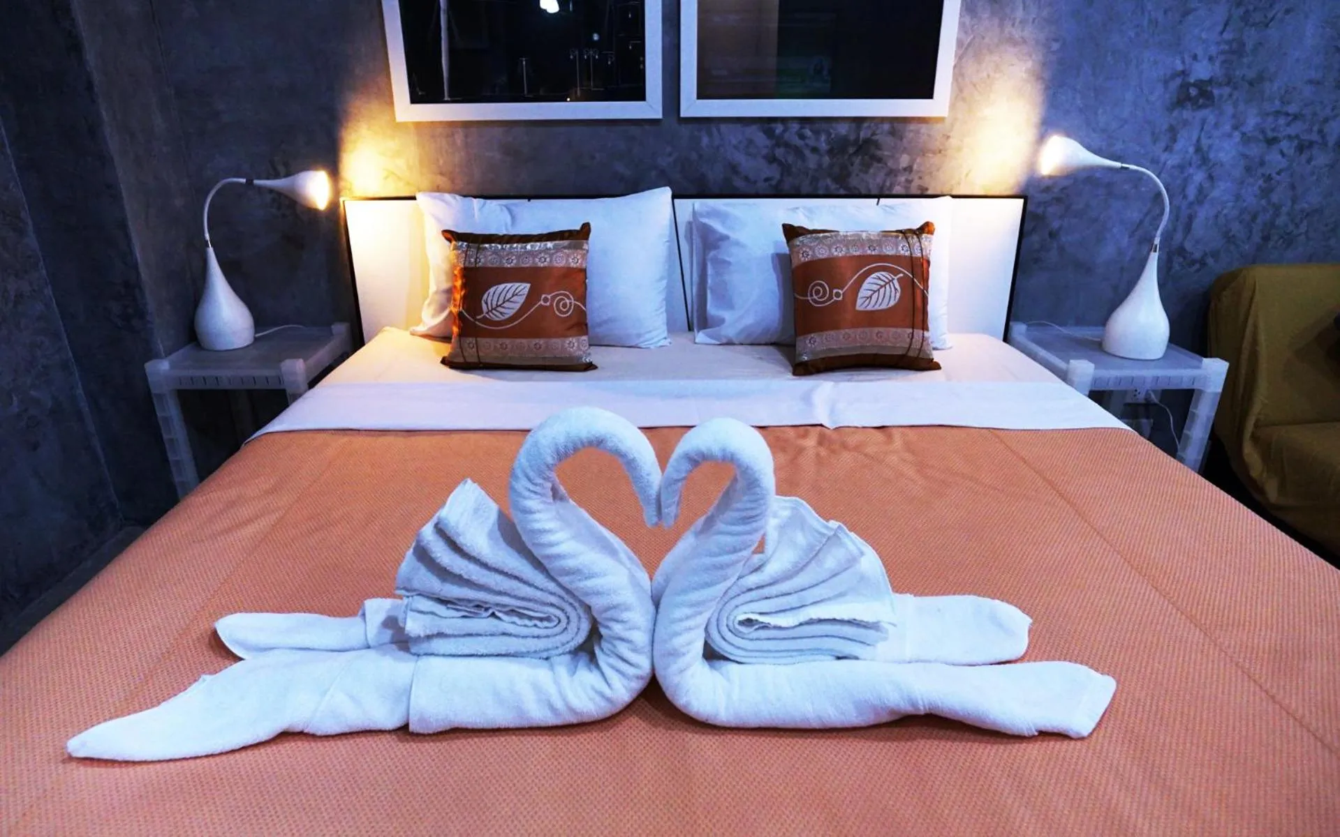 Bed in Phuket Paradiso