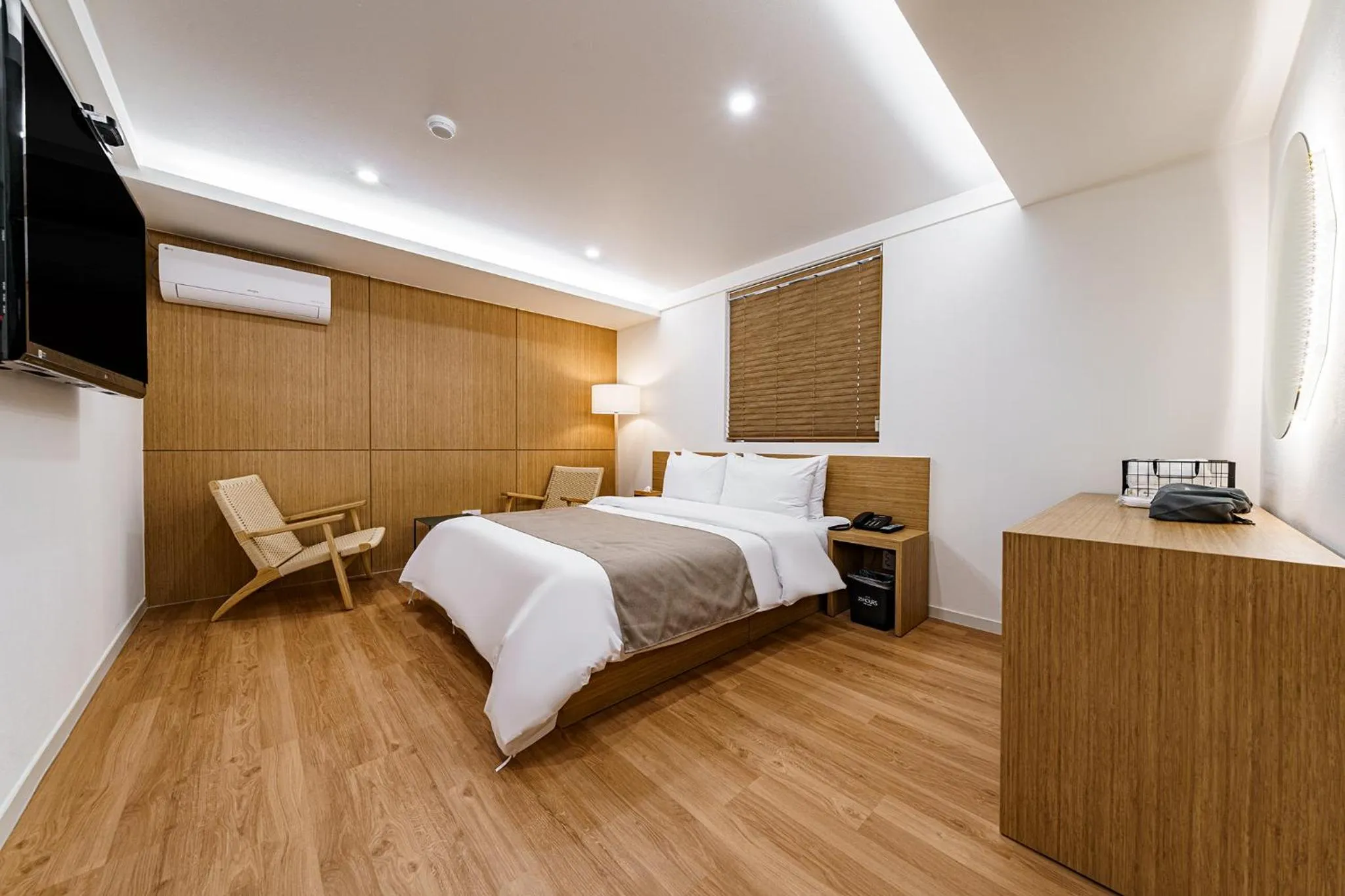 Bed in 25hours Hotel