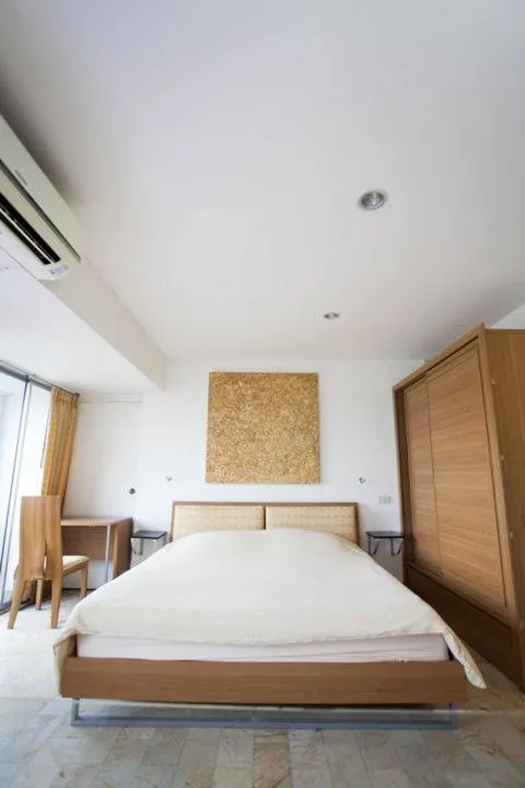 Bed in Galare Thong Tower