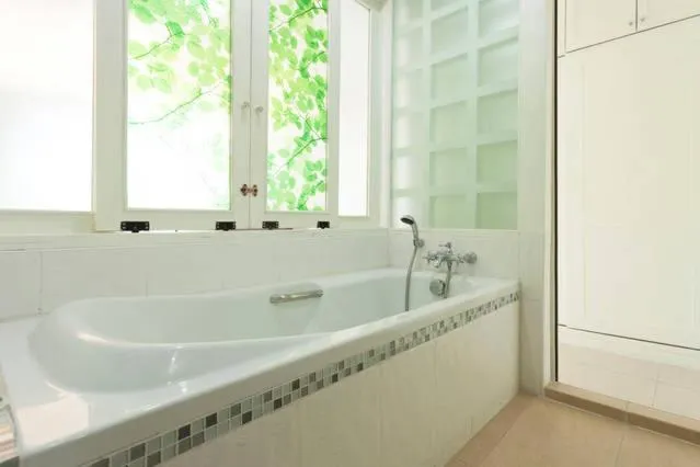 Bathroom in Galare Thong Tower