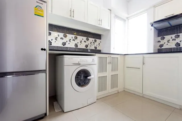 Kitchen or kitchenette in Galare Thong Tower