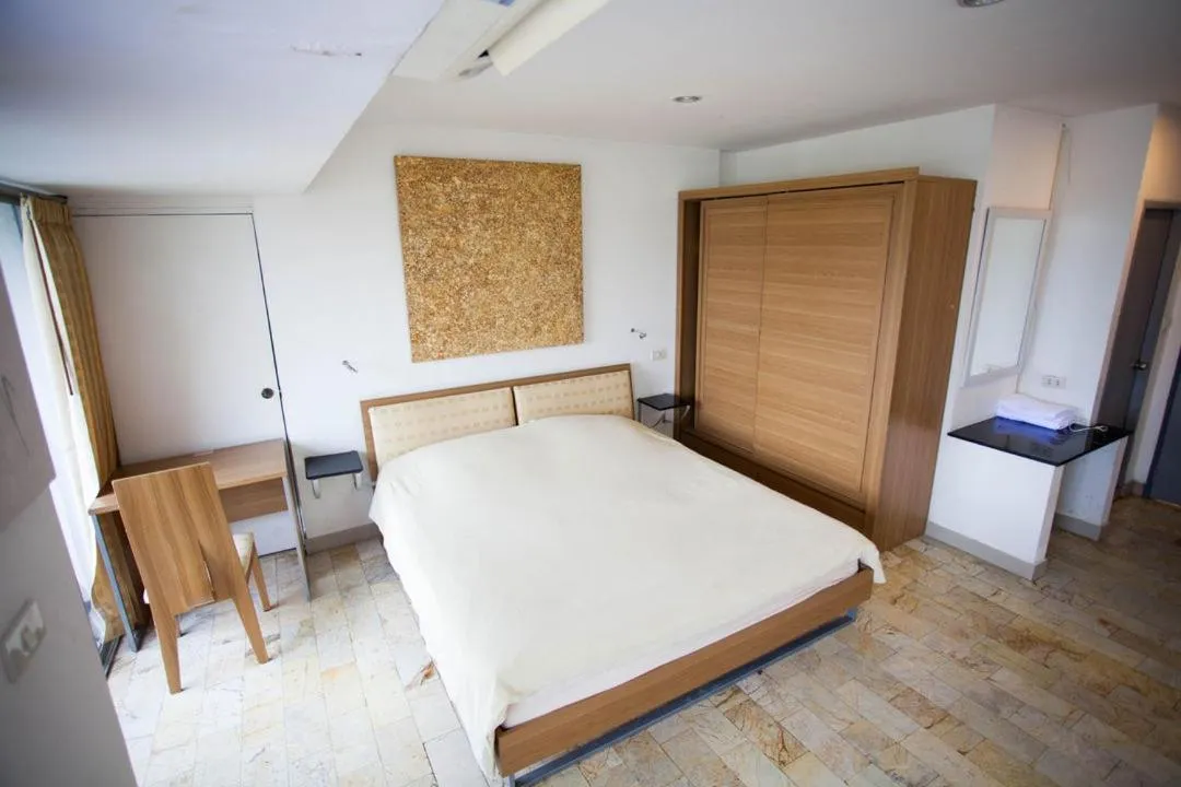 Bed in Galare Thong Tower