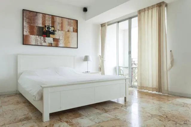 Bed in Galare Thong Tower