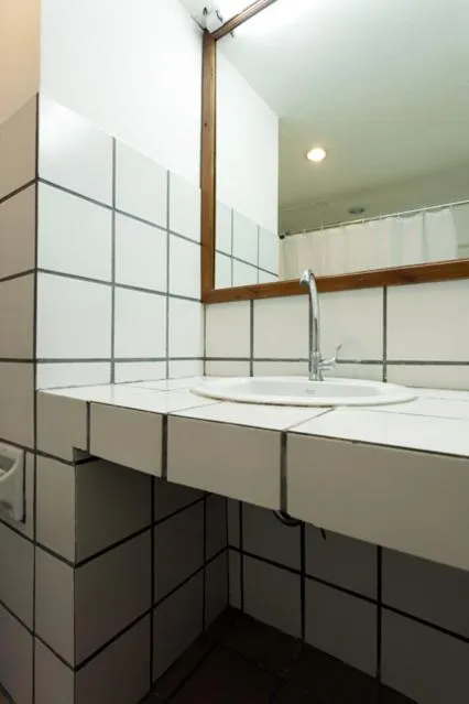 Bathroom in Galare Thong Tower