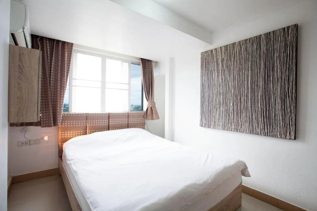 Bed in Galare Thong Tower