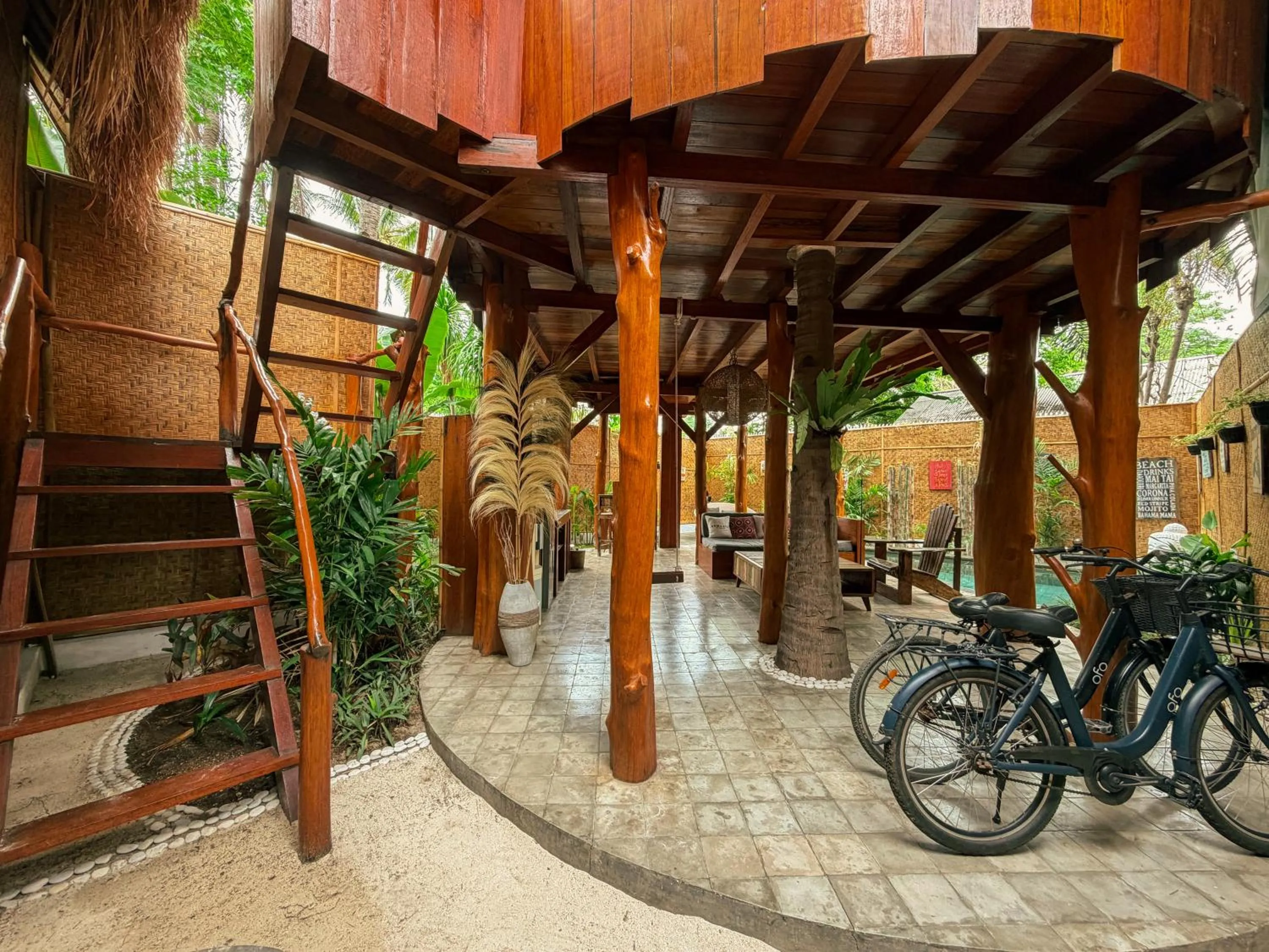 One-Bedroom Villa with Private Pool in Gili Treehouses - Design Private Pool Villas