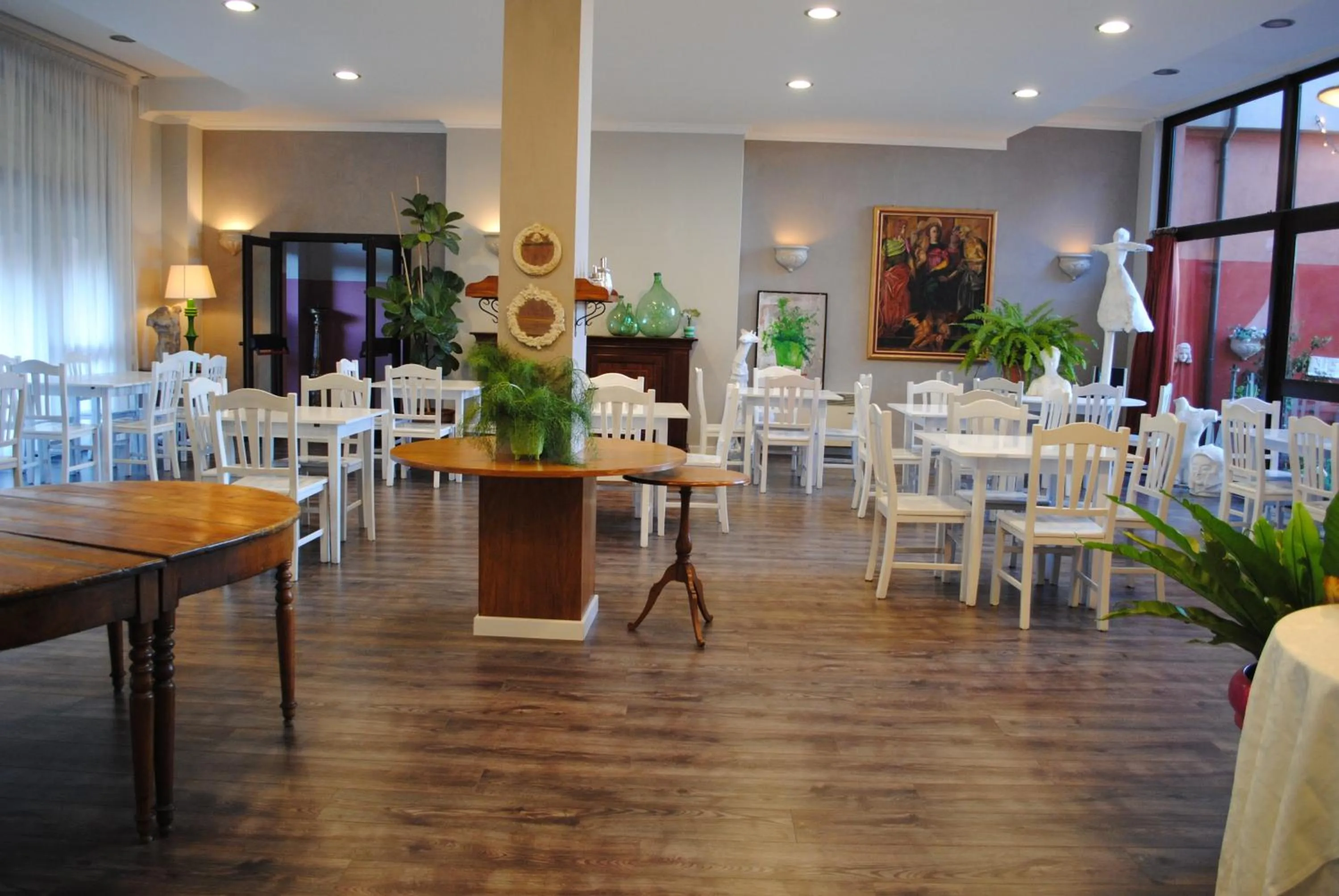 Communal lounge/ TV room in Hotel Tuscania Panoramico