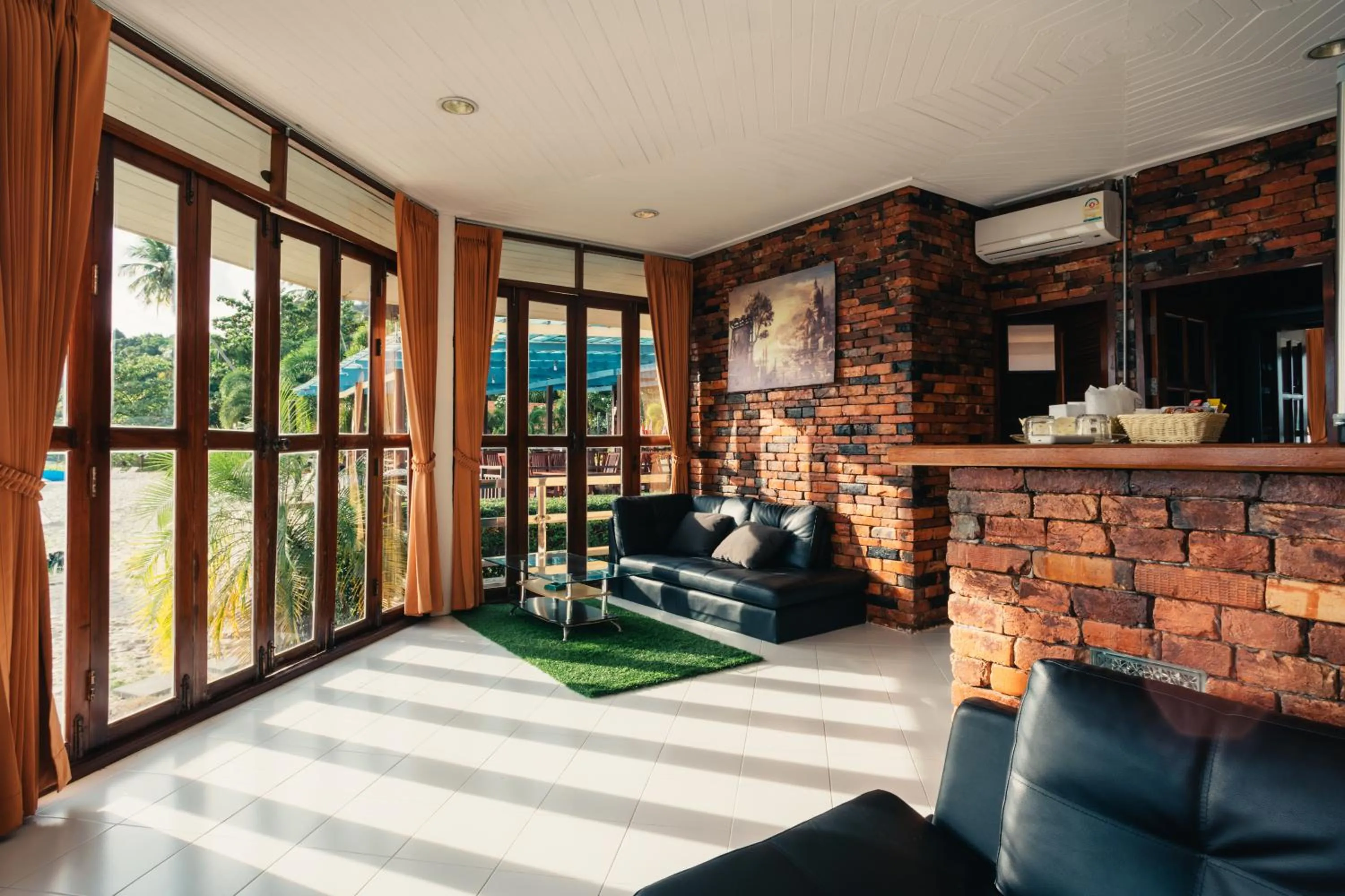 Living room in Adang Island Resort