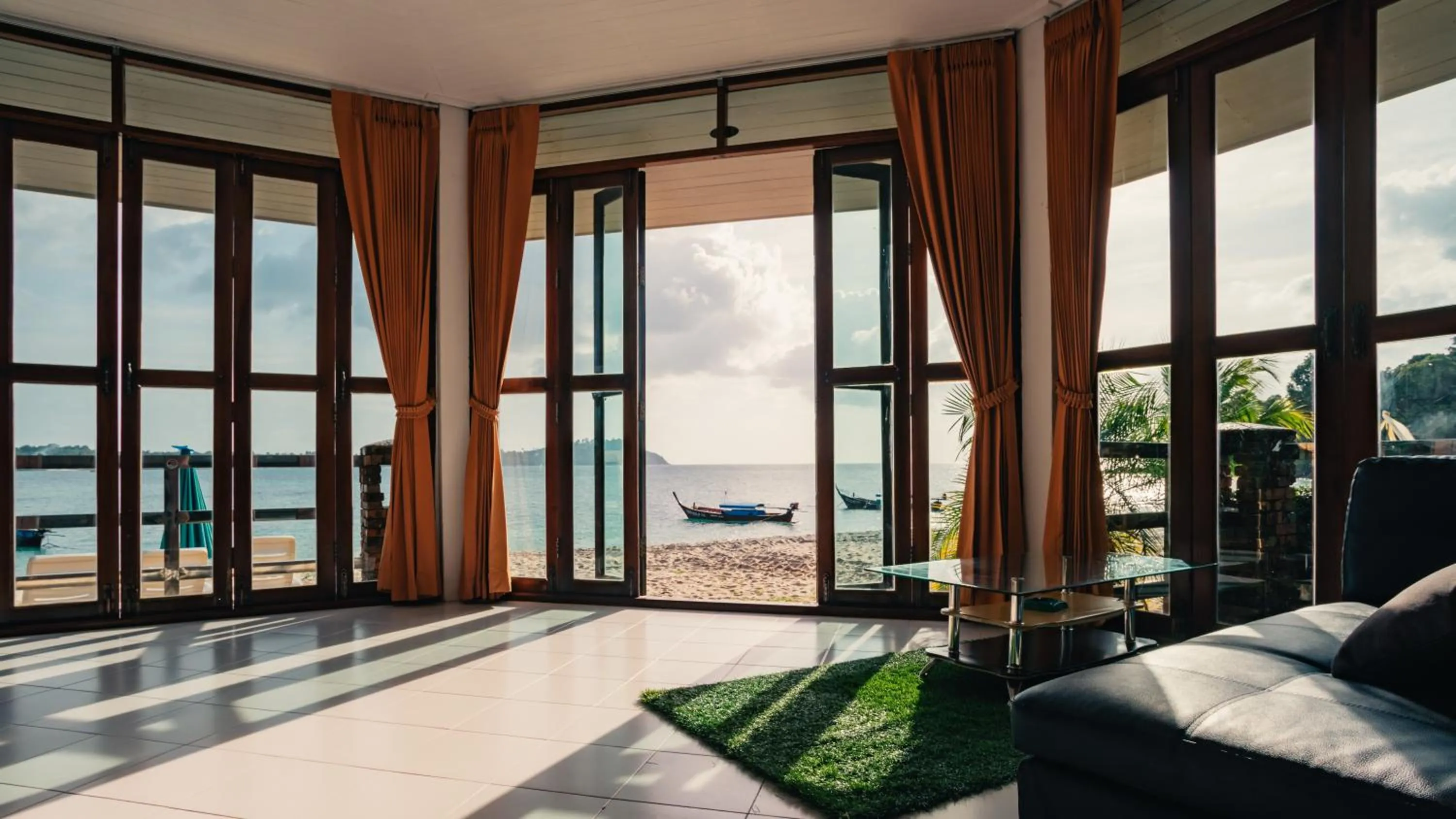 Living room in Adang Island Resort