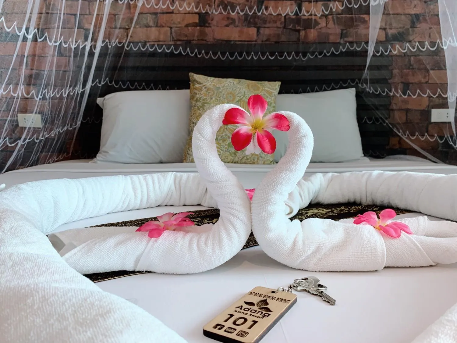 Decorative detail, Bed in Adang Island Resort