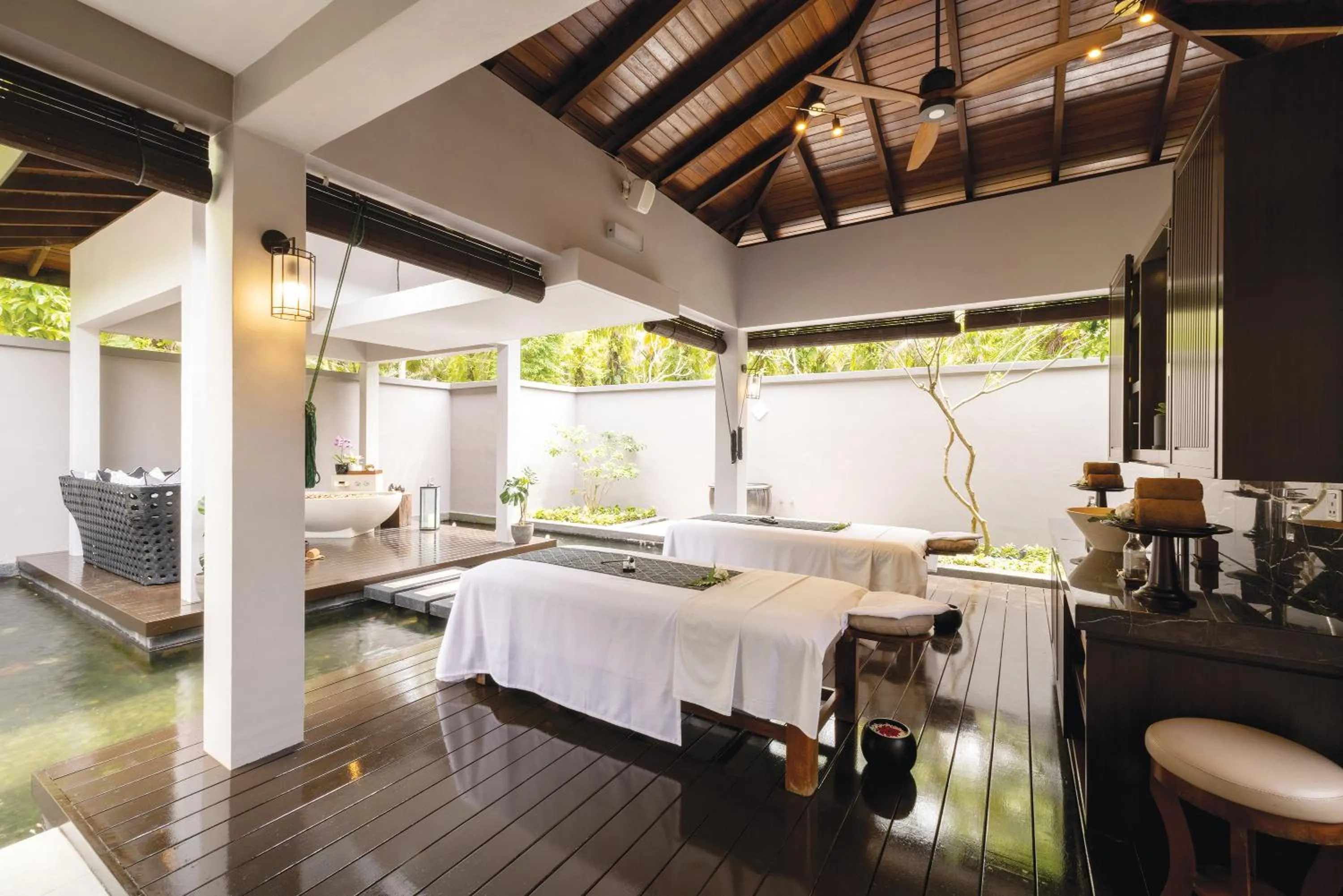 Spa and wellness centre/facilities, Bed in Mangala Estate Boutique Resort - Small Luxury Hotels of the World