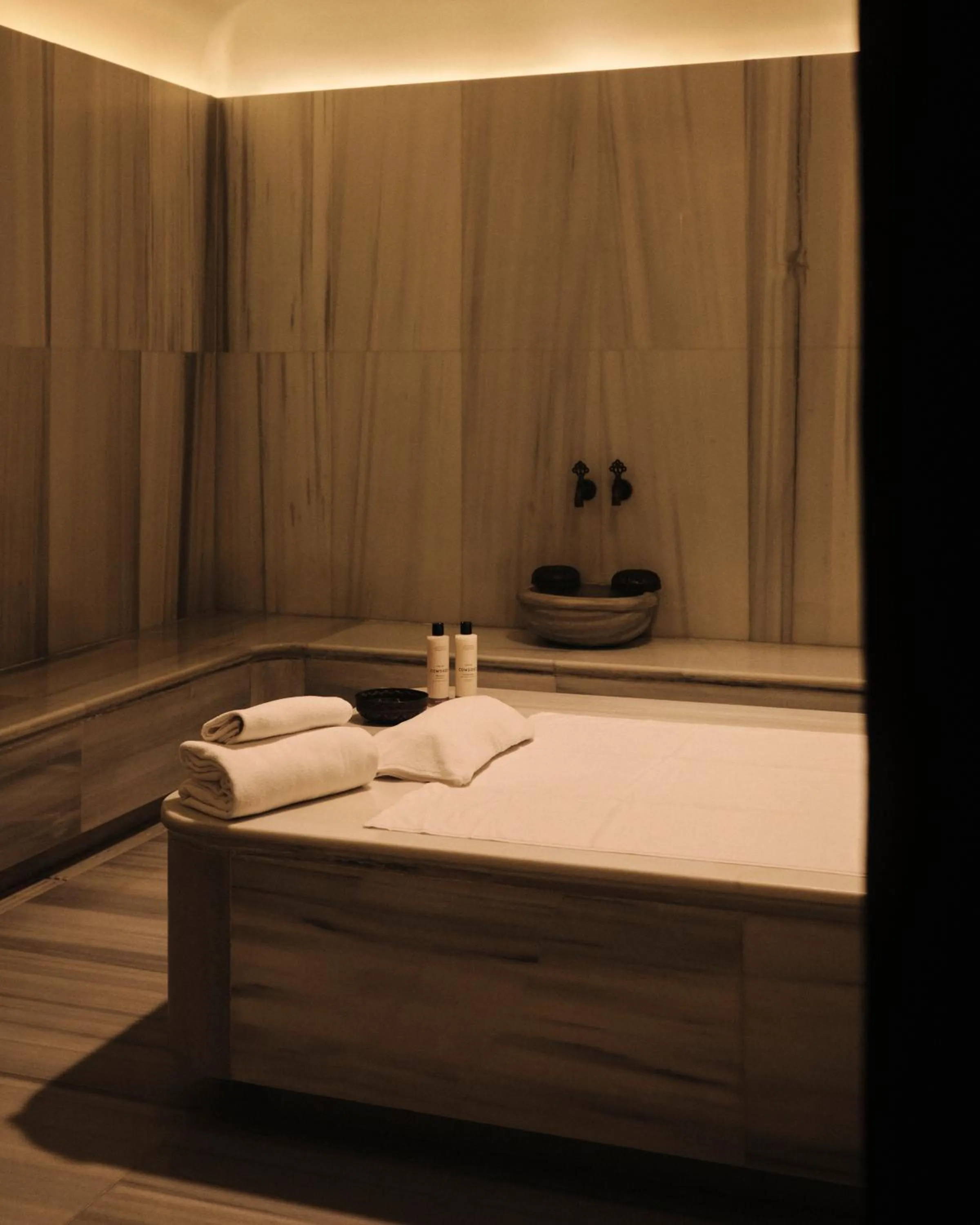 Massage, Bed in Soho House Istanbul