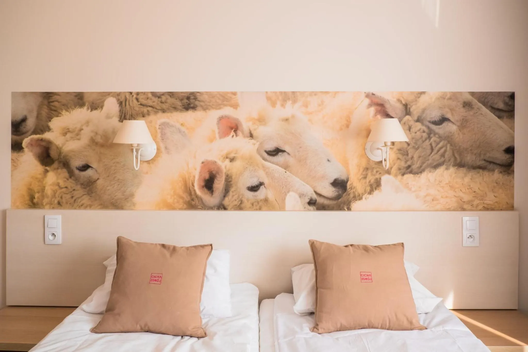 Decorative detail, Bed in Cicha Zdrój