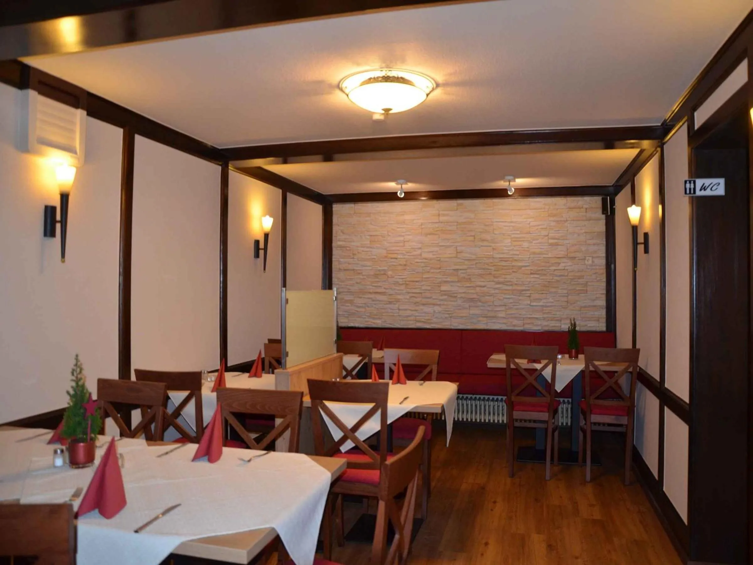 Restaurant/places to eat in Hotel Schützen