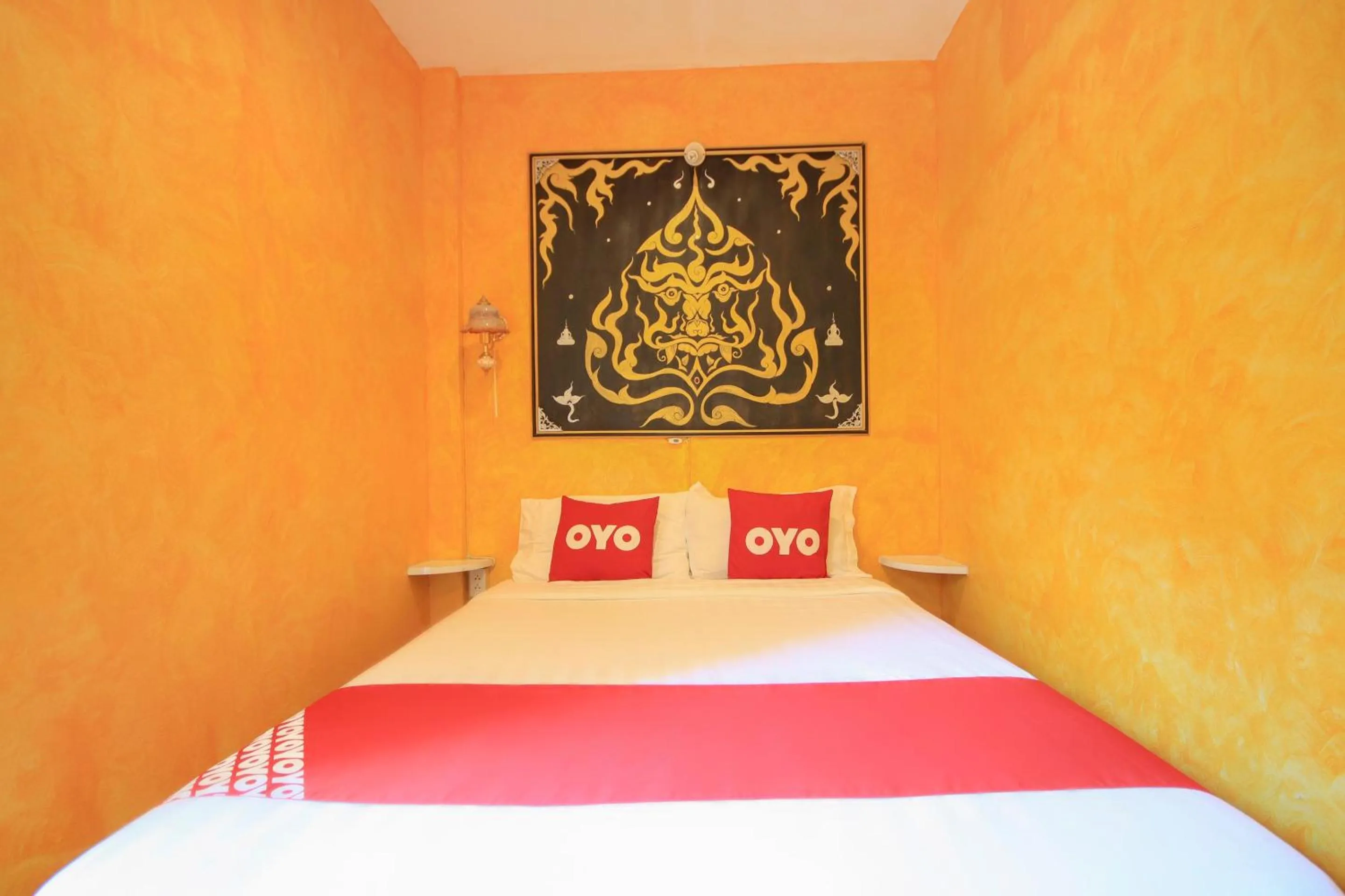 Bedroom, Bed in Ban Elephant Blanc Apartment