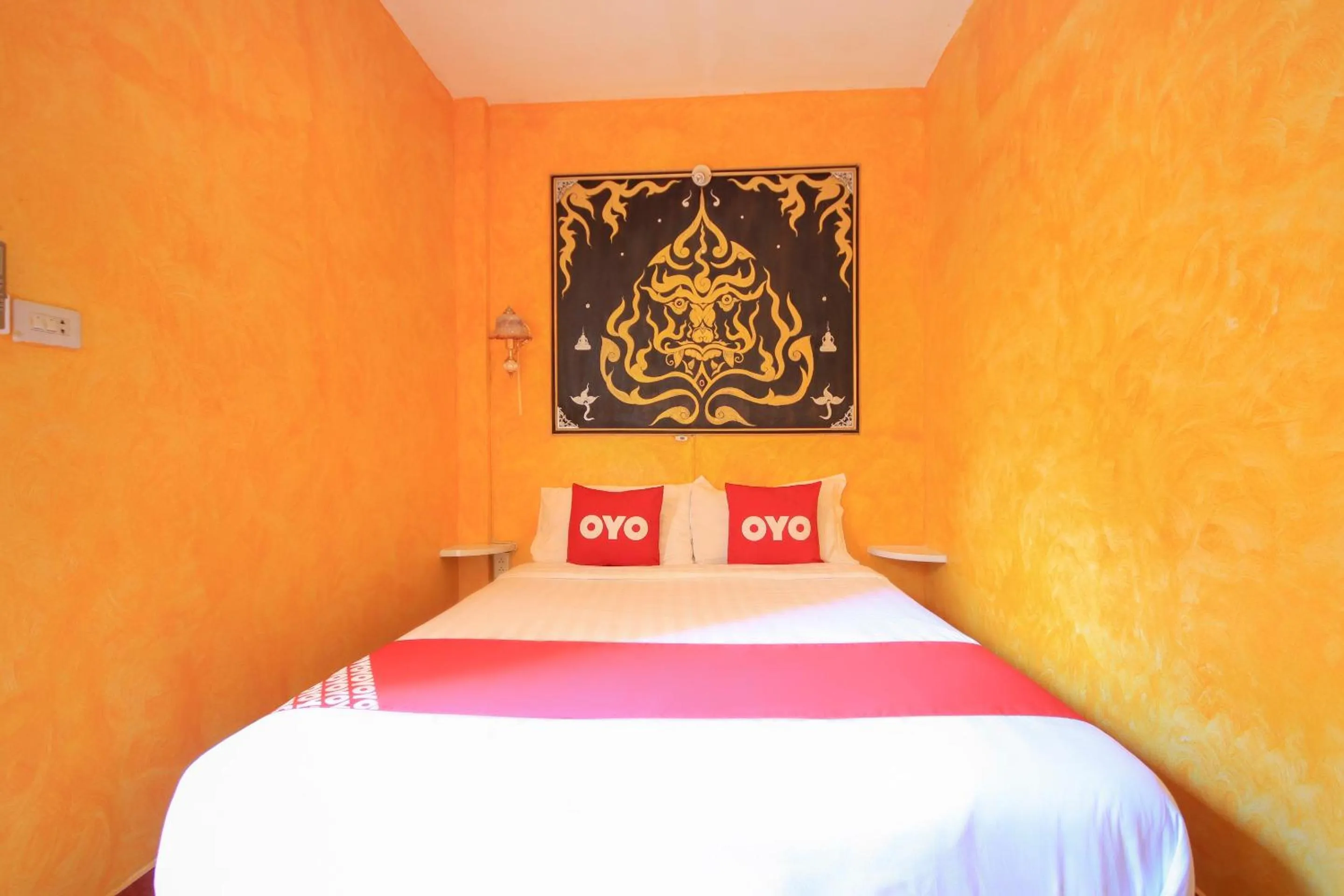 Bedroom, Bed in Ban Elephant Blanc Apartment