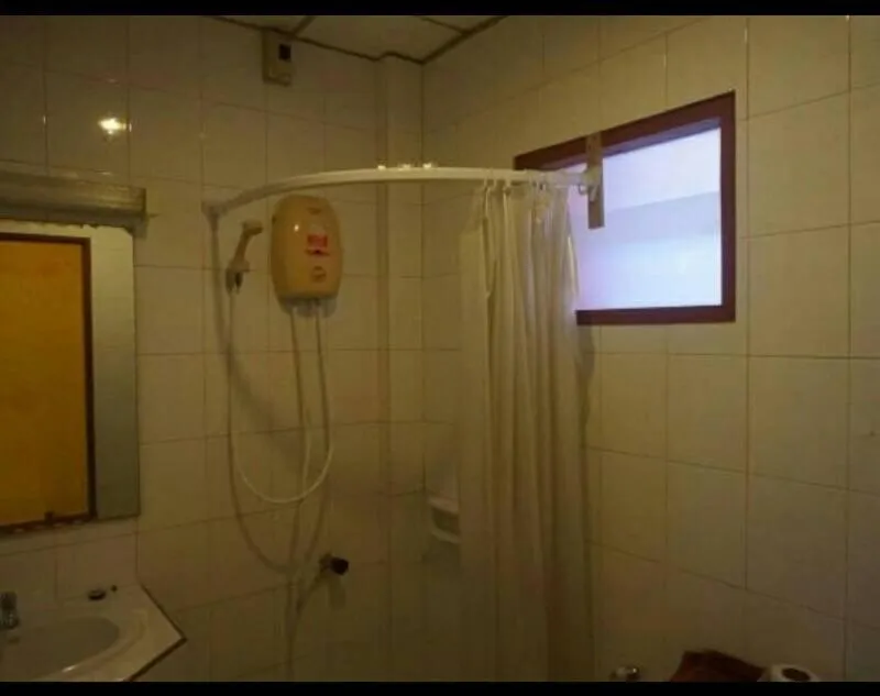 Bathroom in Ban Elephant Blanc Apartment