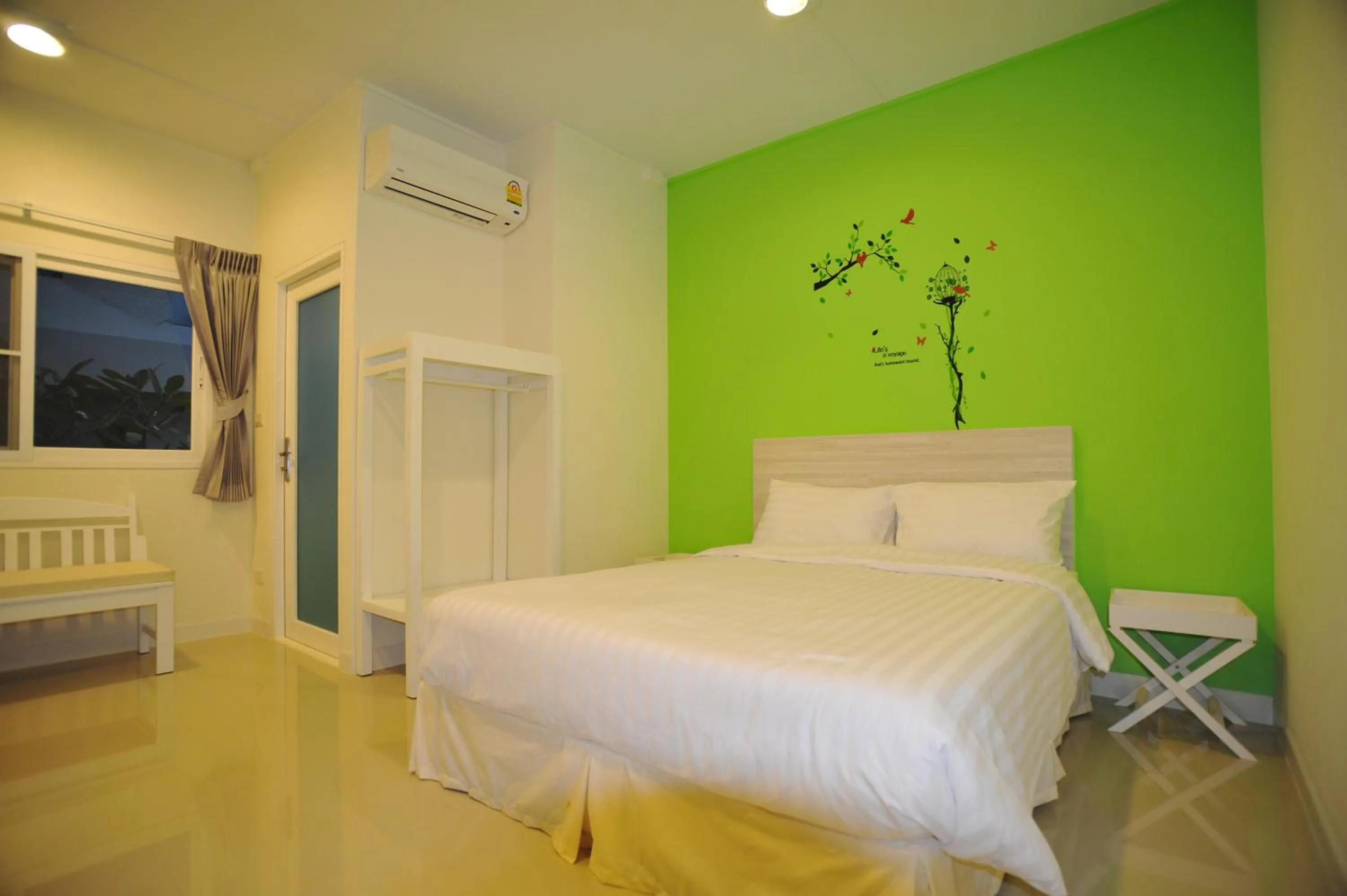 Bed in The Garden Living