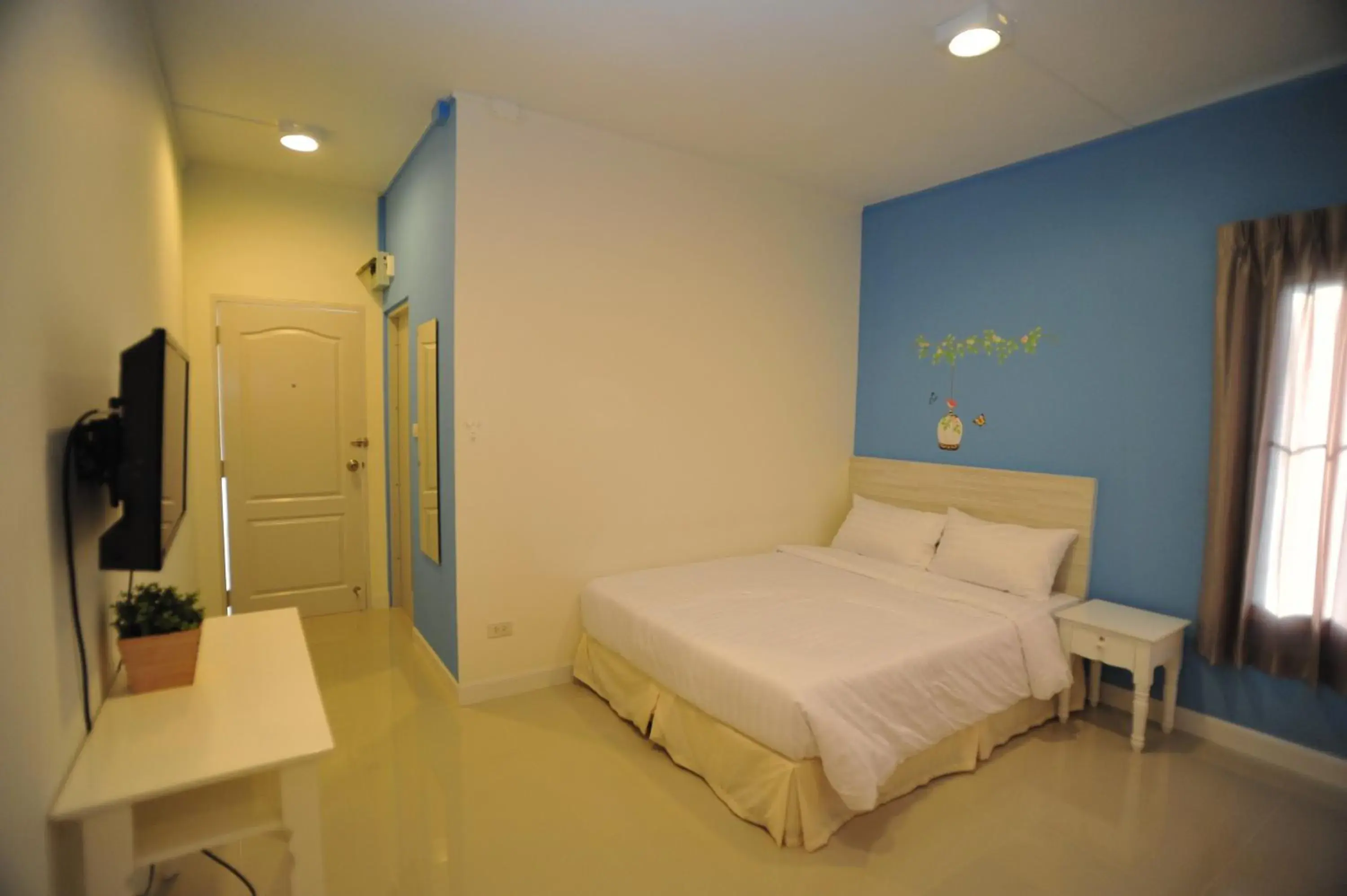 Bed in The Garden Living Bed in The Garden Living