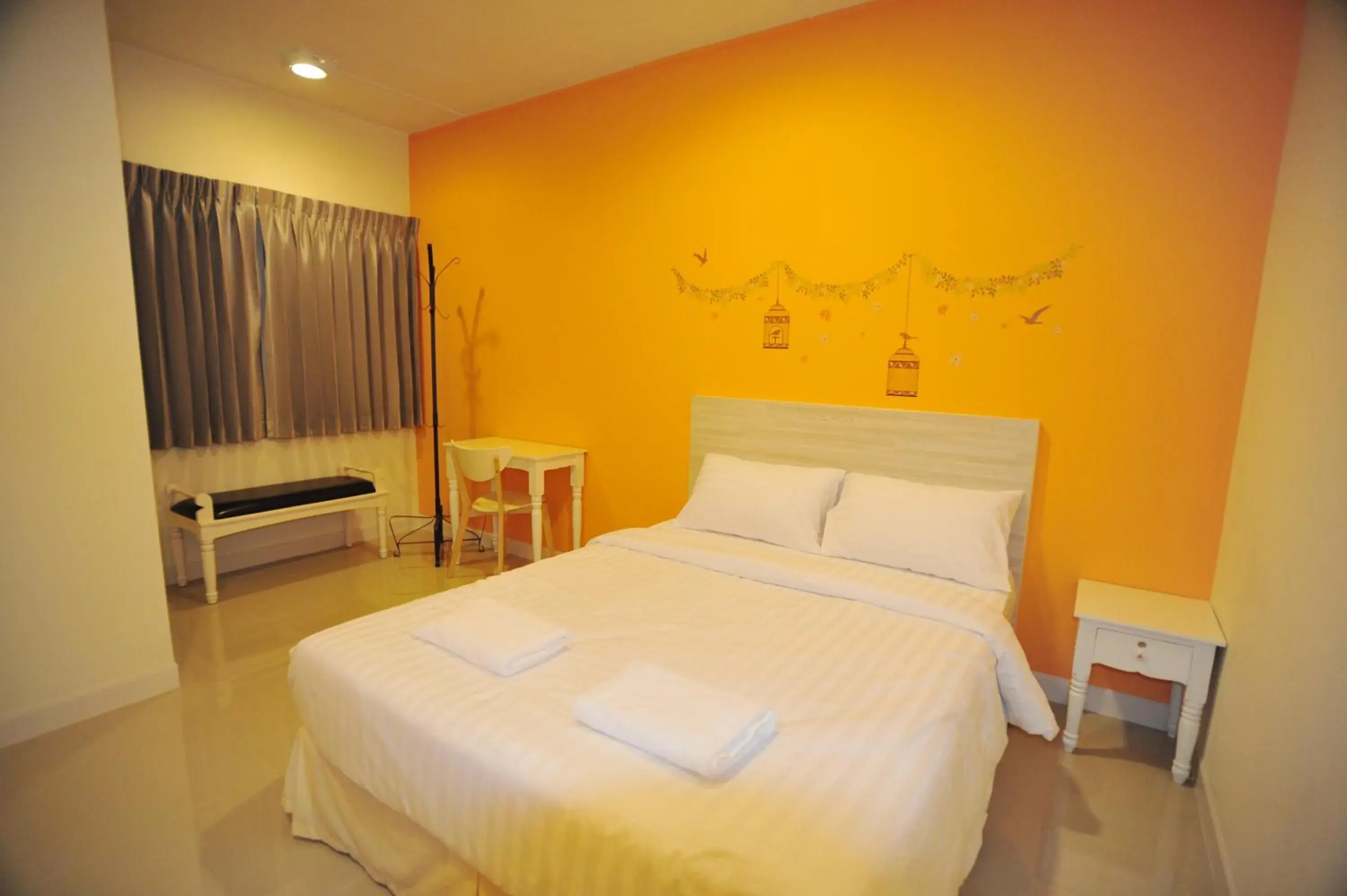 Bed in The Garden Living Bed in The Garden Living