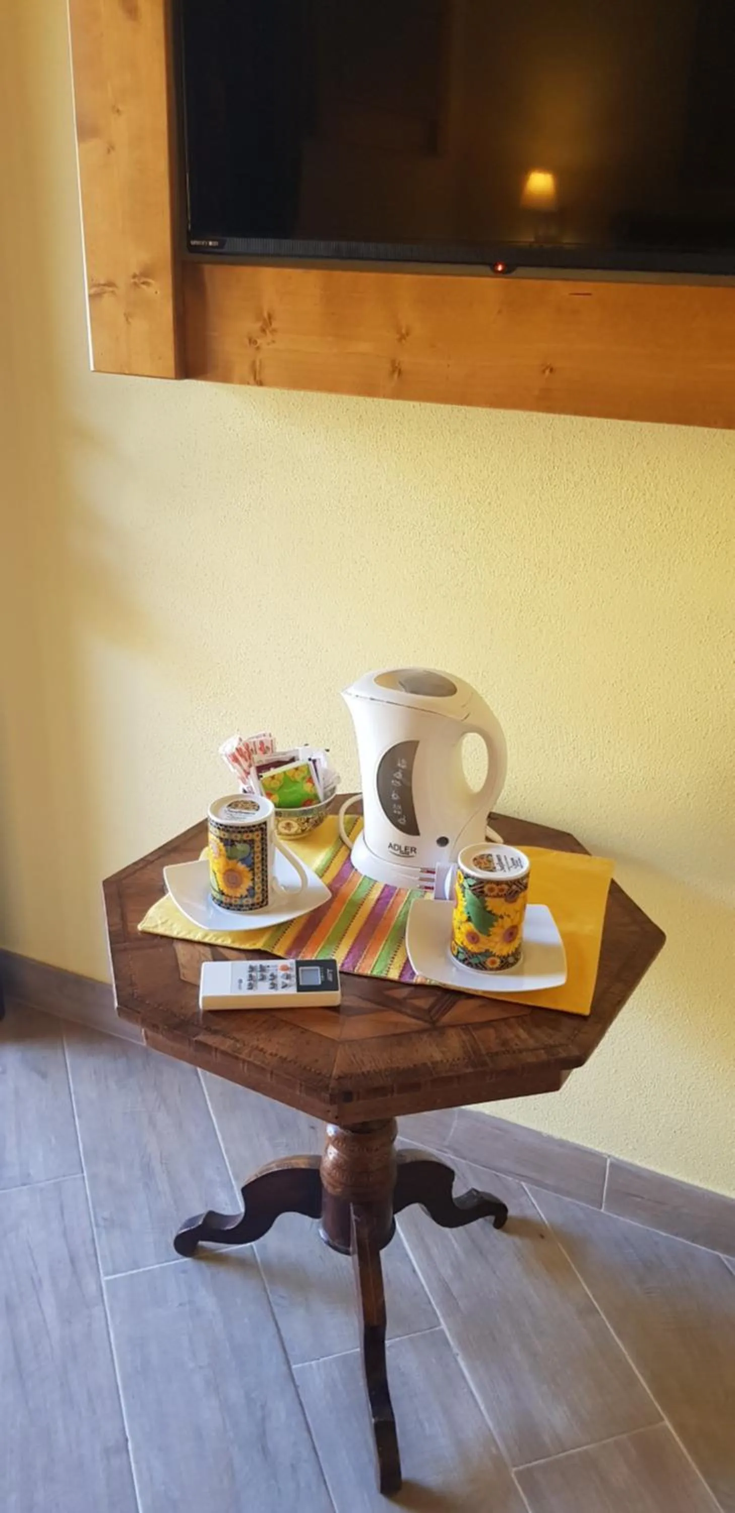 Coffee/tea facilities in Aquilamaior