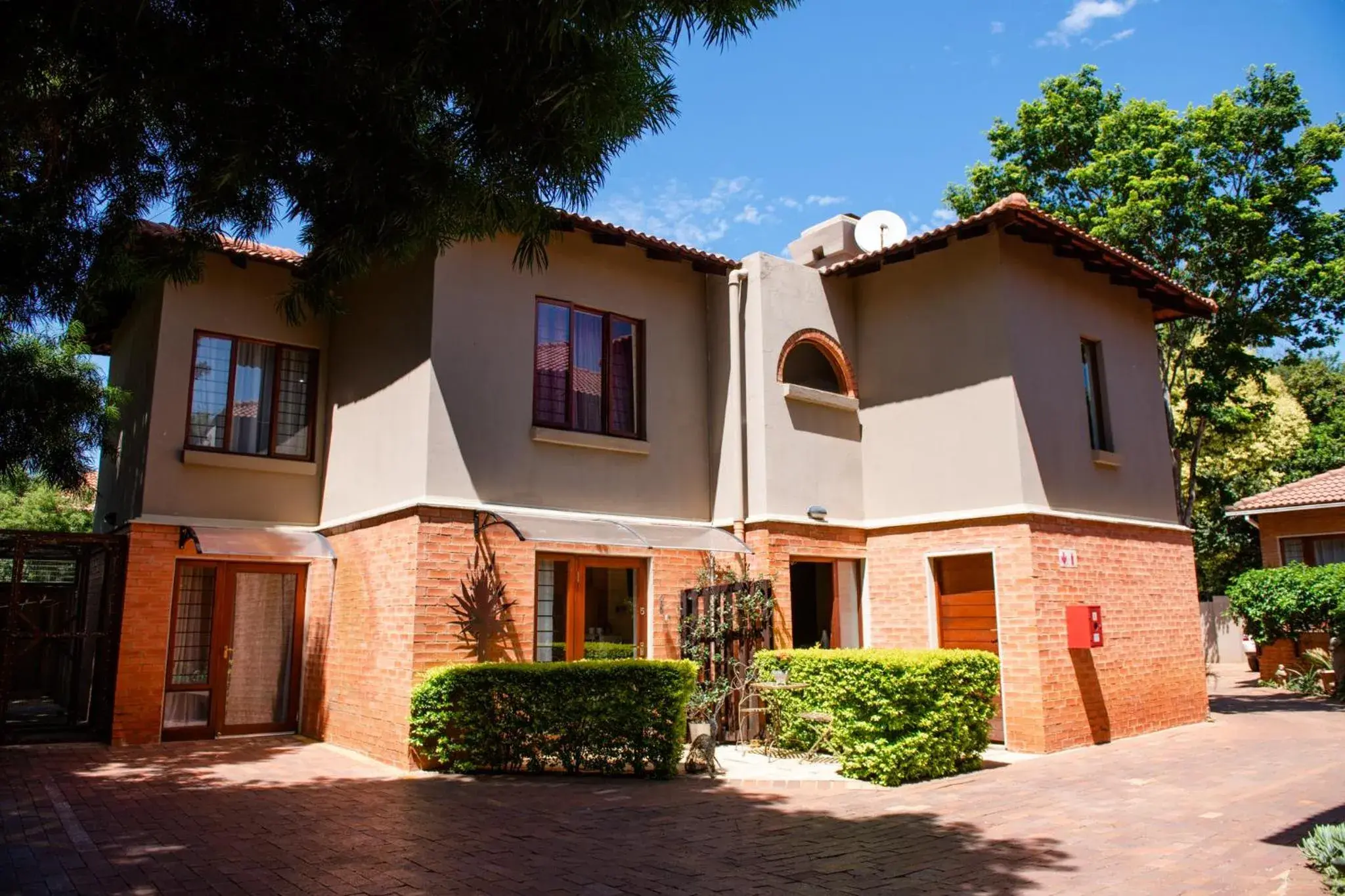 Family Suite - single occupancy in 37 on Charles Family Suite - single occupancy in 37 on Charles