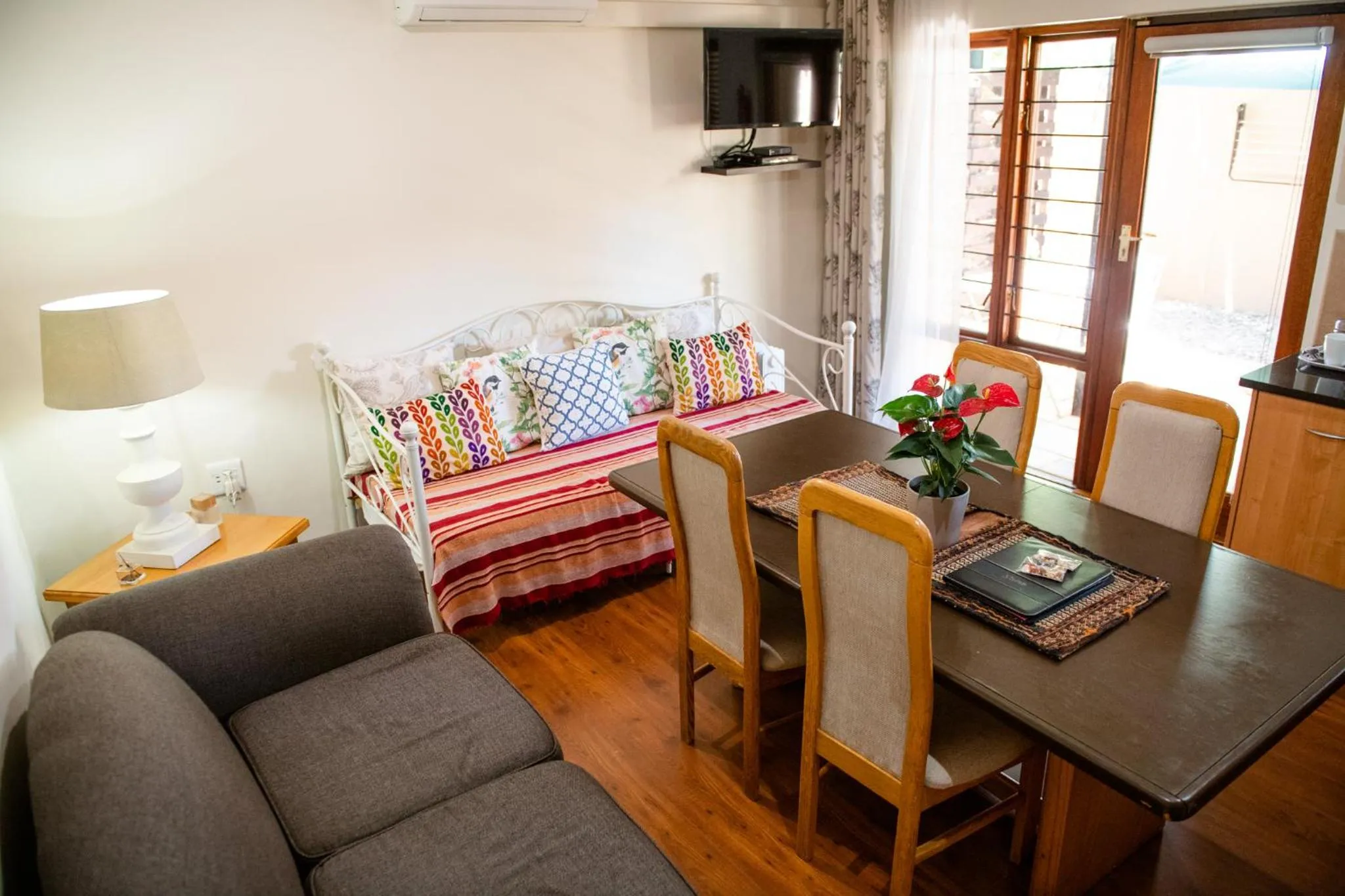 Kitchen or kitchenette in 37 on Charles