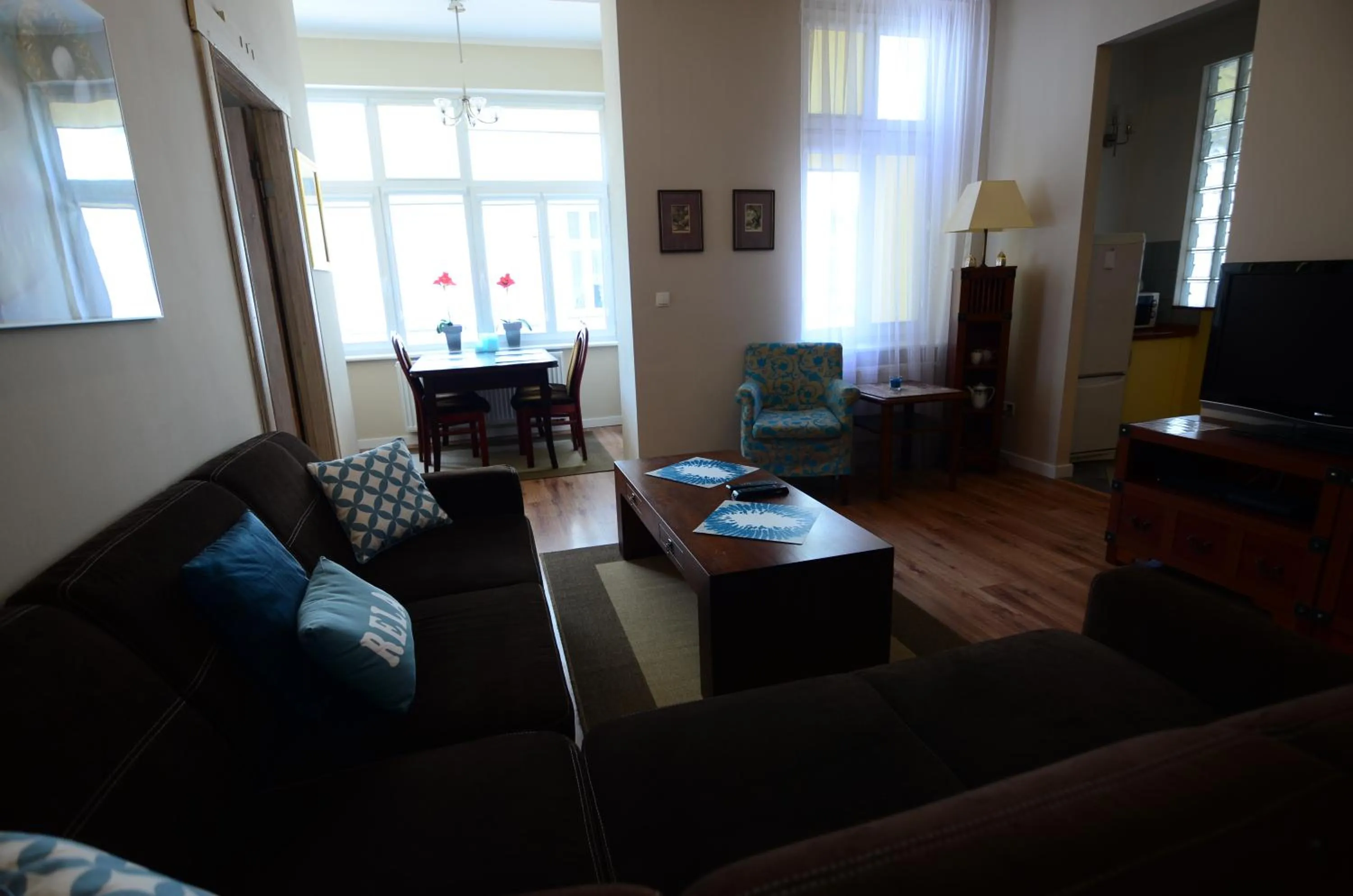 Seating area in Victus Apartamenty, Apartamenty Adams