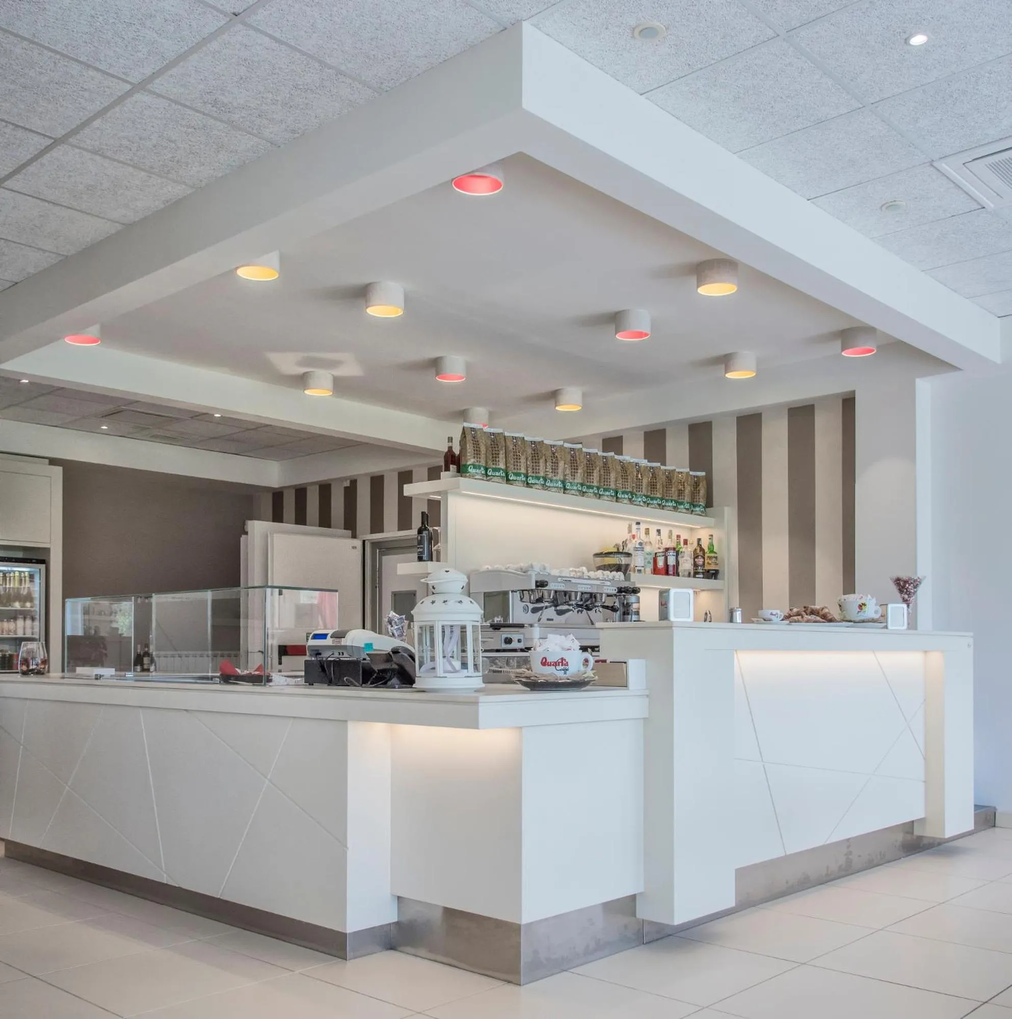 Restaurant/places to eat in Eliopoli Beach Hostel & Restaurant