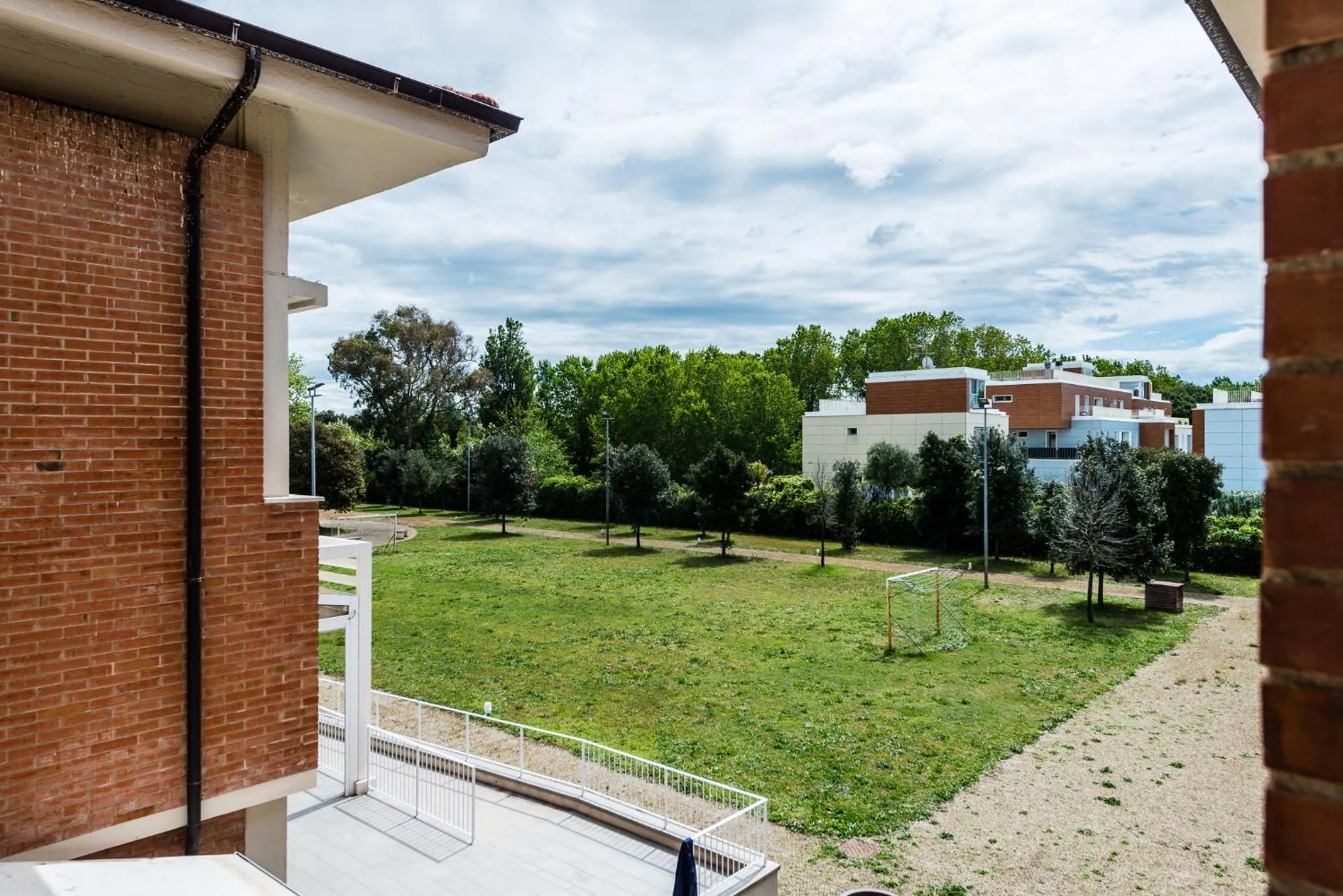 Property building in Eliopoli Beach Hostel & Restaurant