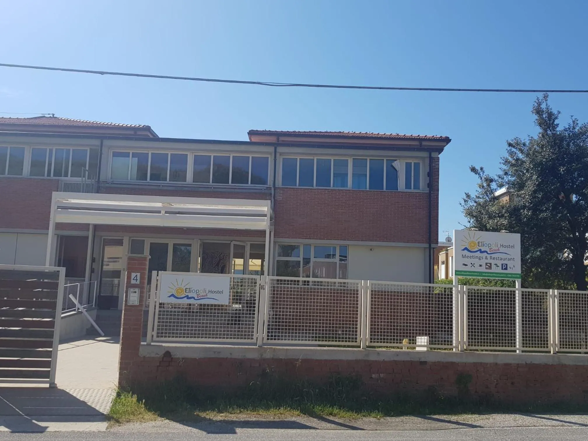 Property building in Eliopoli Beach Hostel & Restaurant