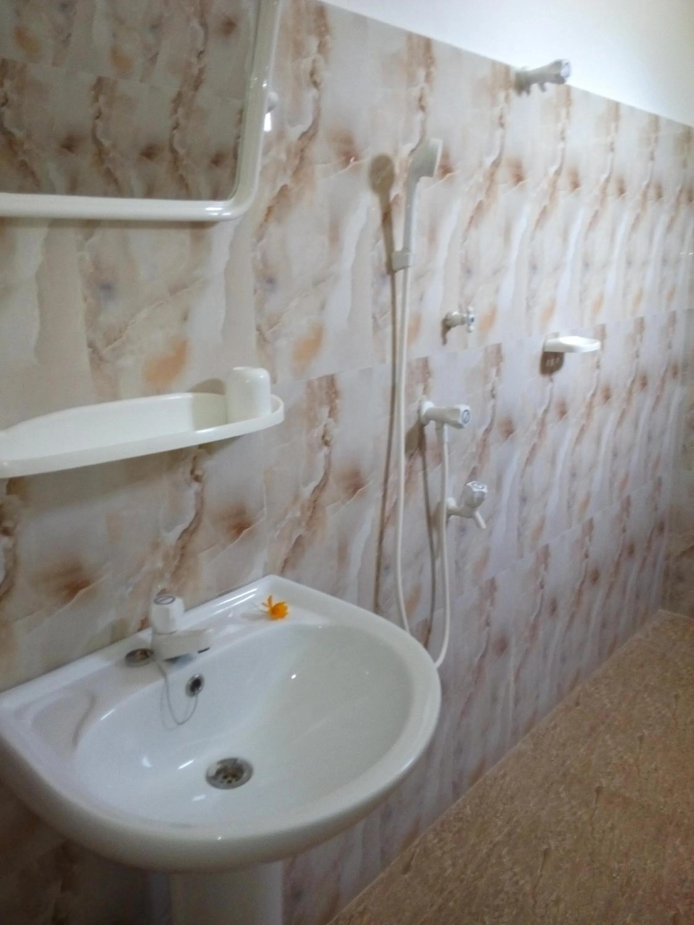 Bathroom in Thirumalai Park