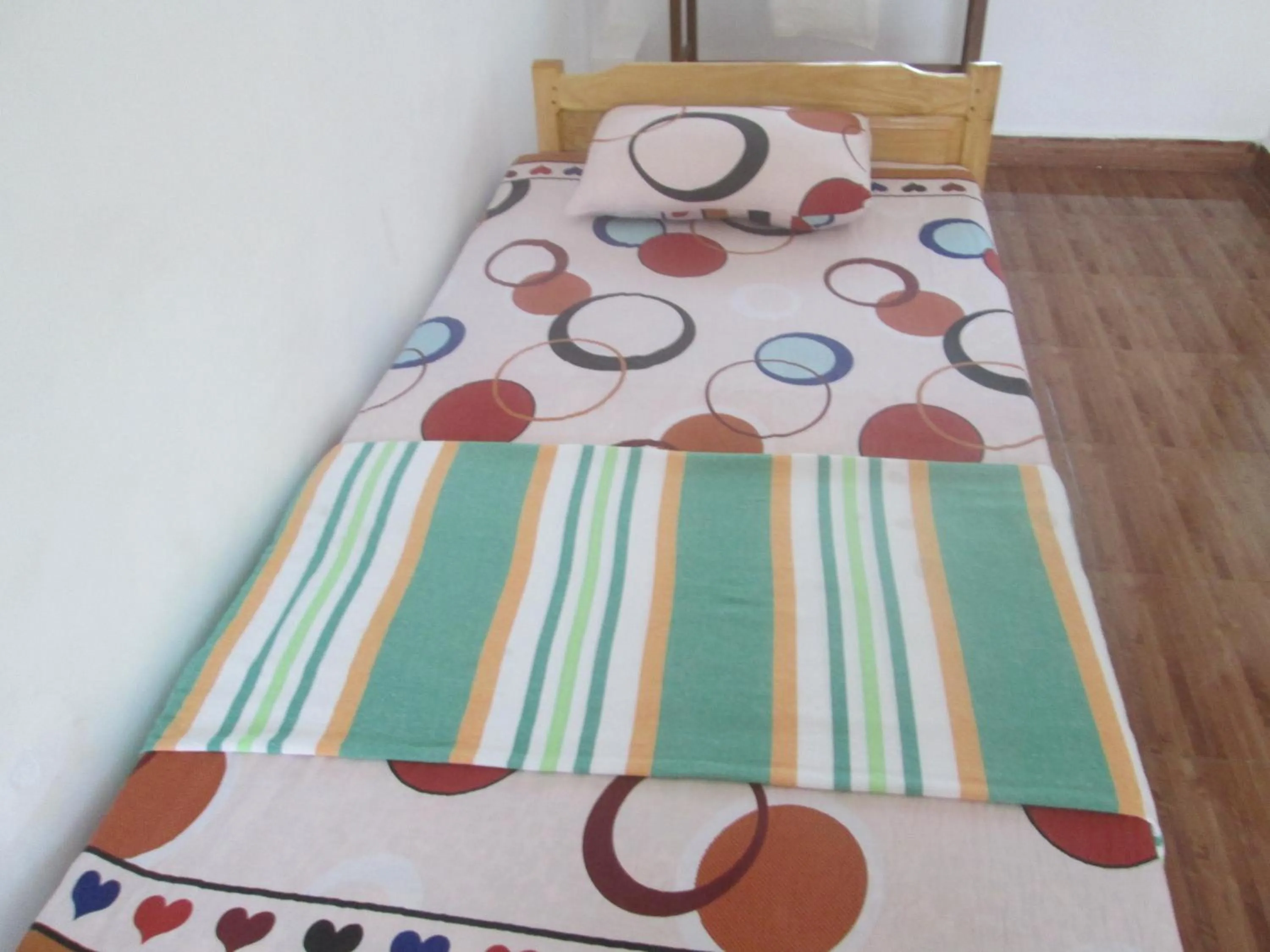 Bed in Thirumalai Park