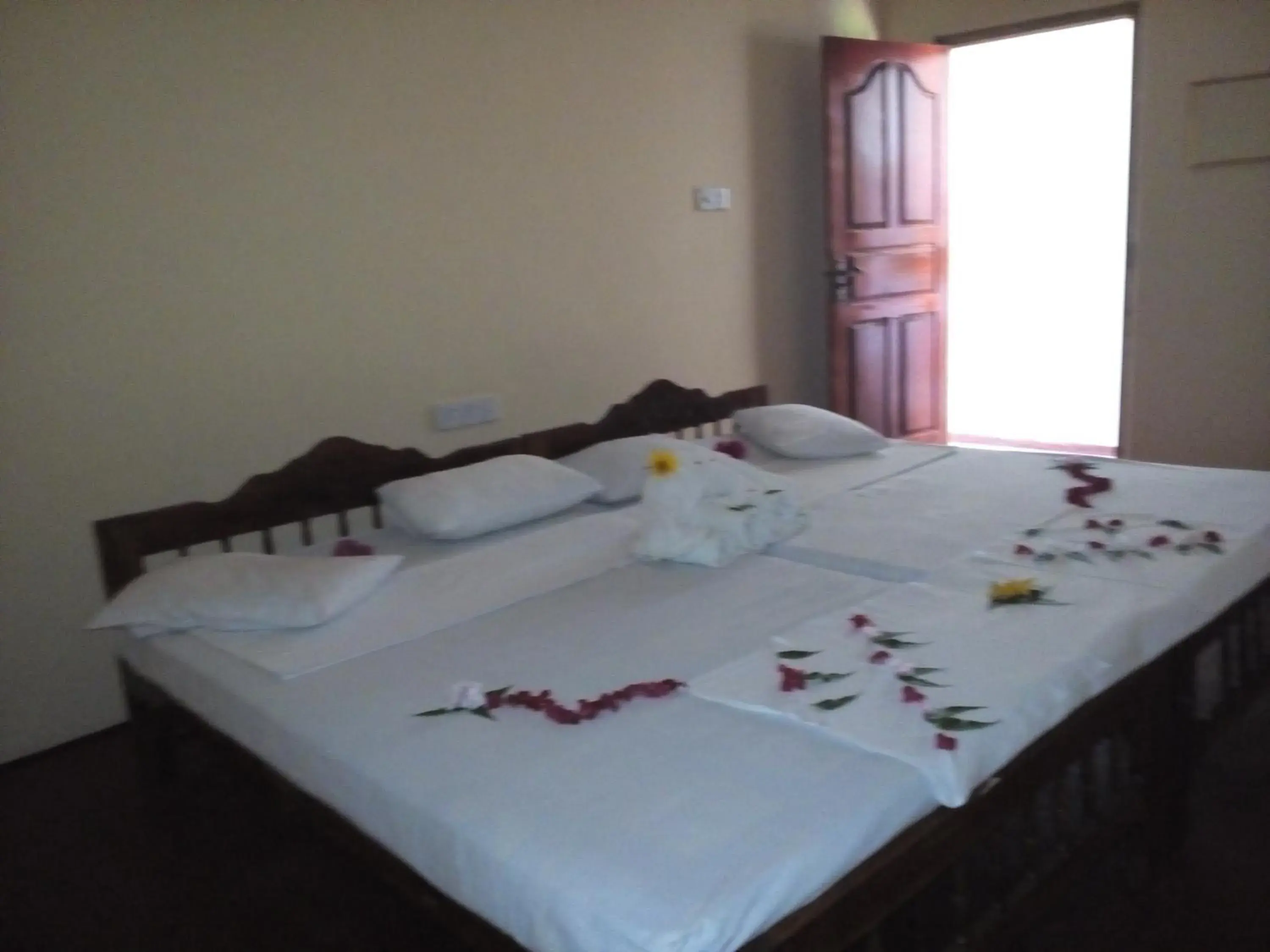 Standard Double Room with Fan in Thirumalai Park Standard Double Room with Fan in Thirumalai Park