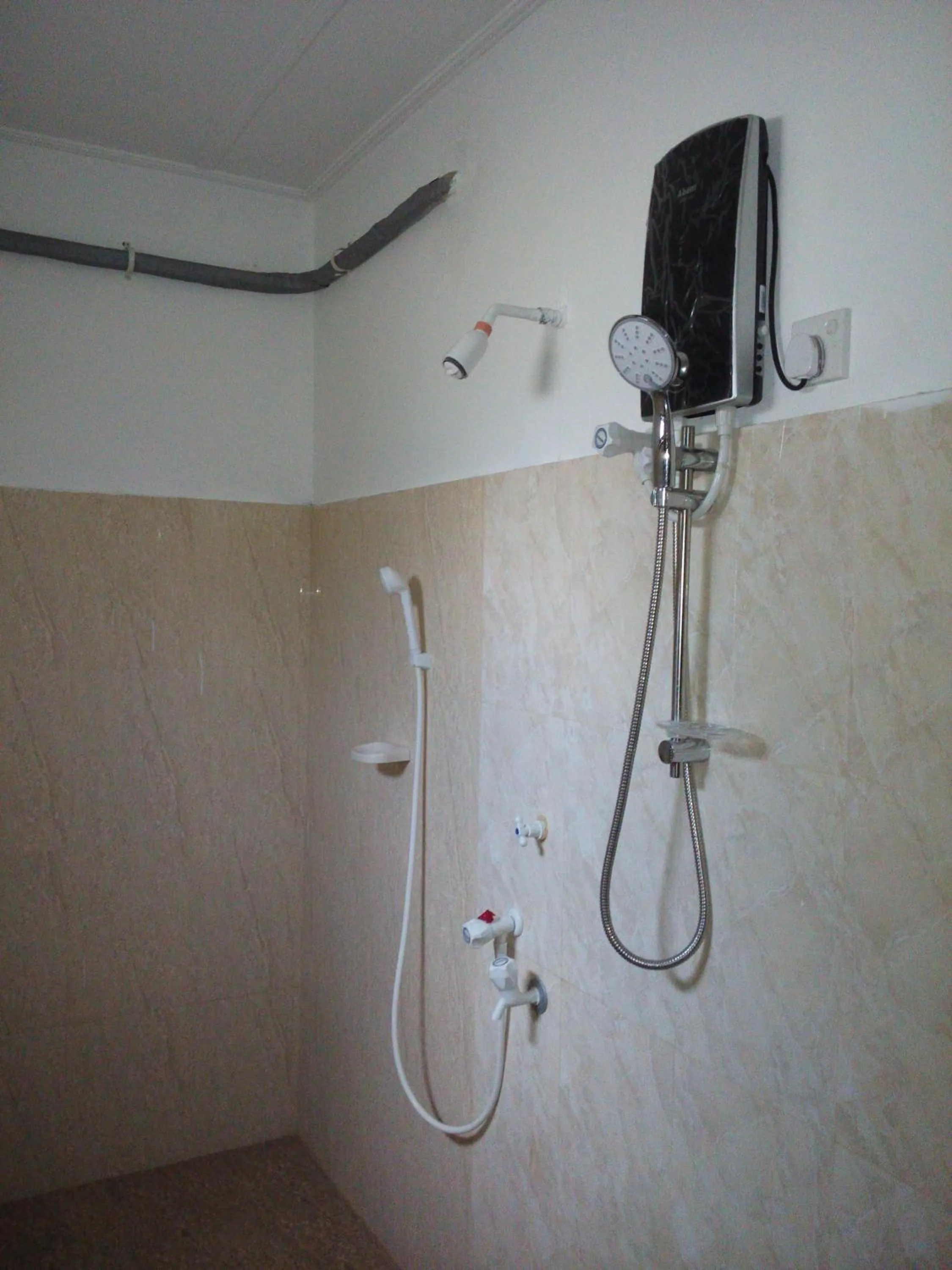 Bathroom in Thirumalai Park