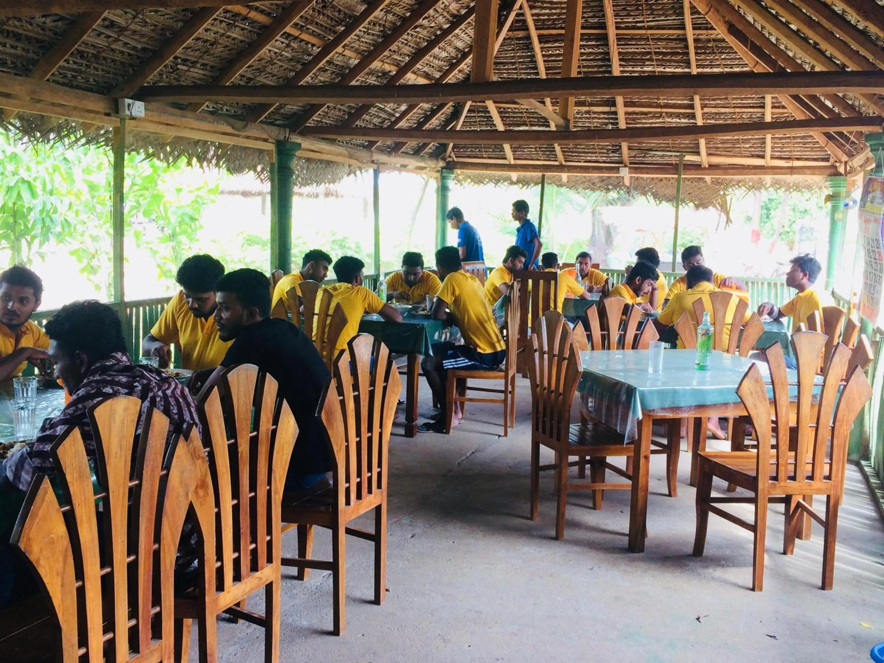 Restaurant/places to eat in Thirumalai Park