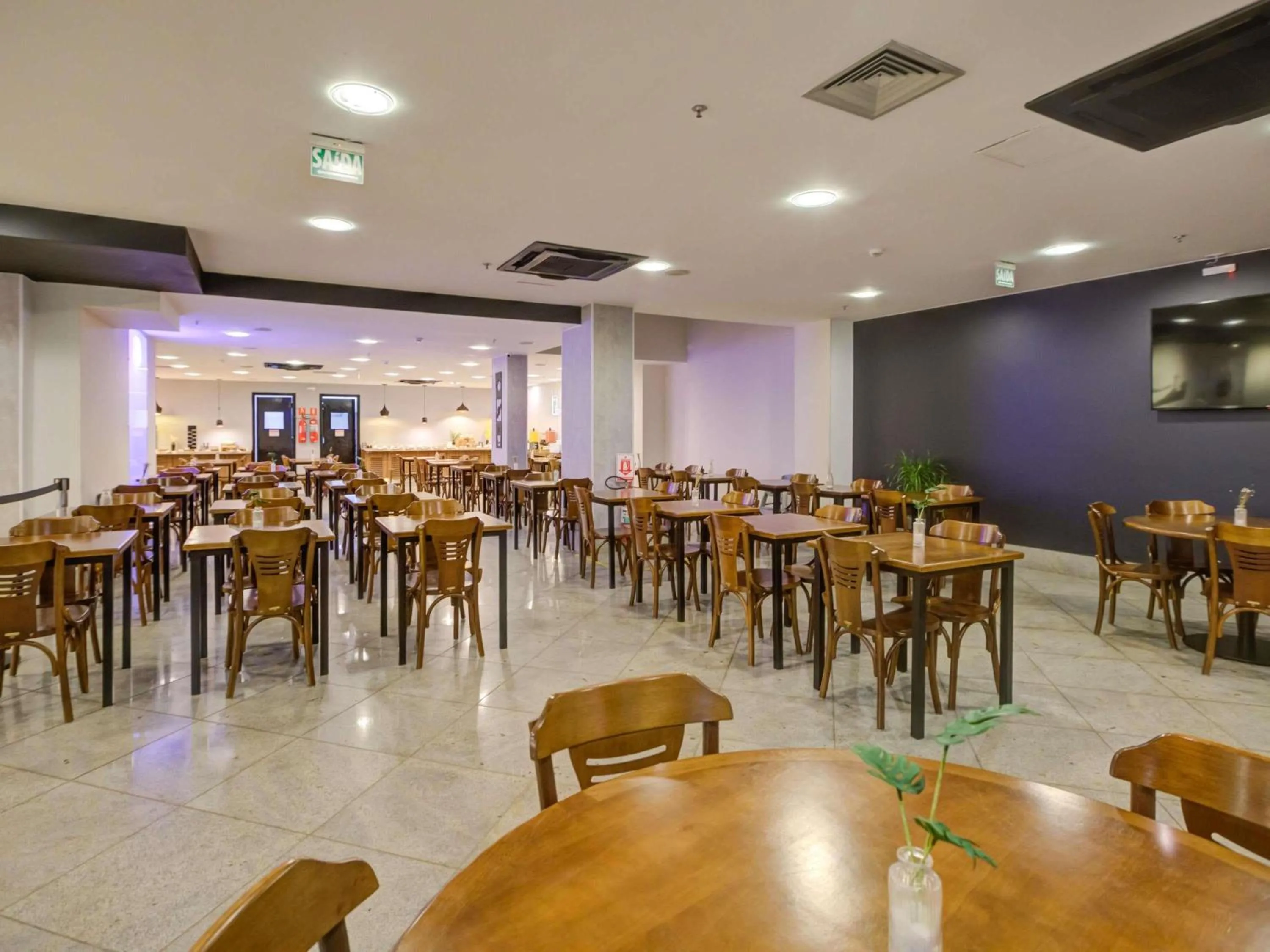 Restaurant/places to eat in ibis Copacabana Posto 2