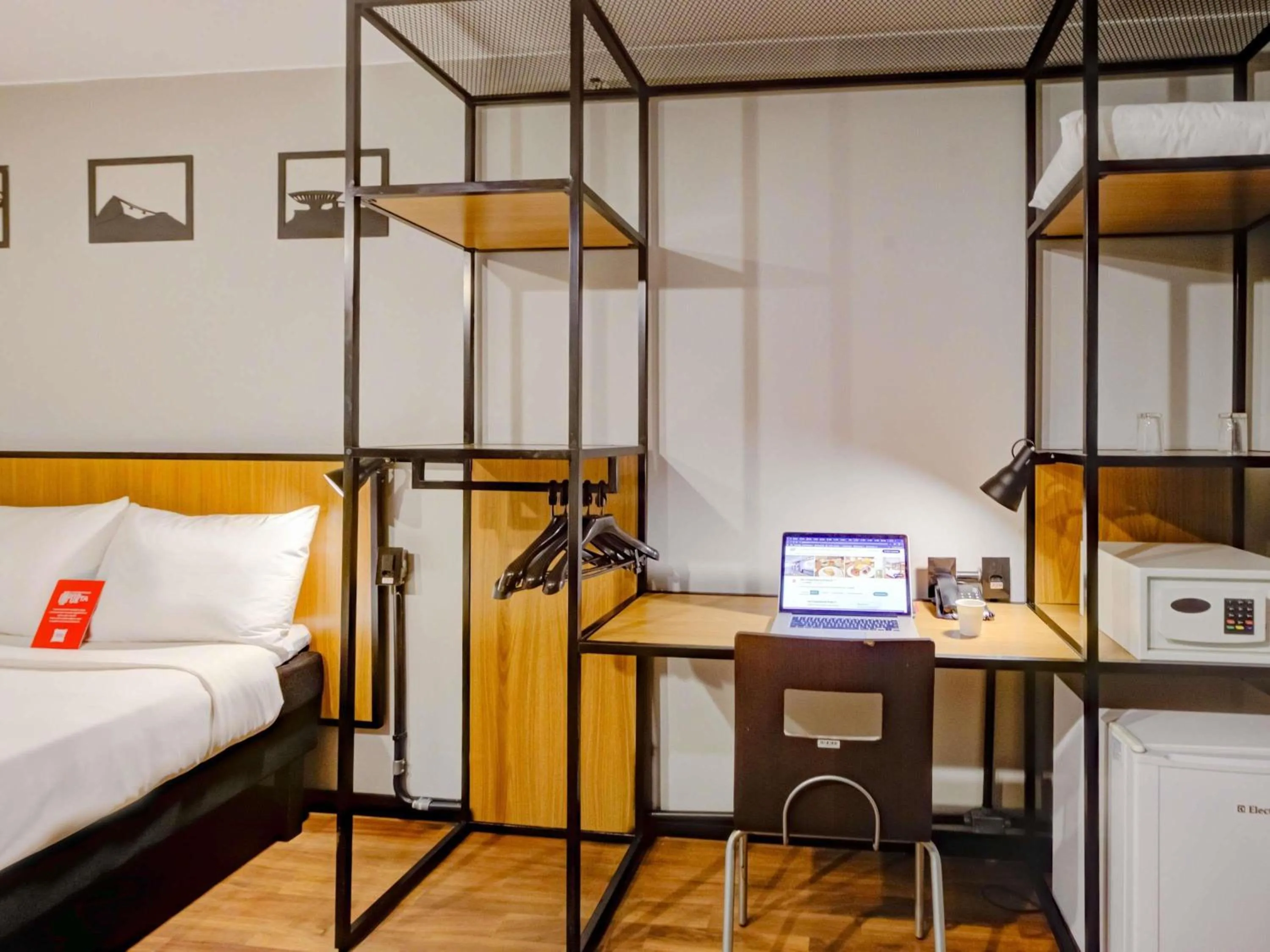 Bedroom, Bed in ibis Copacabana Posto 2