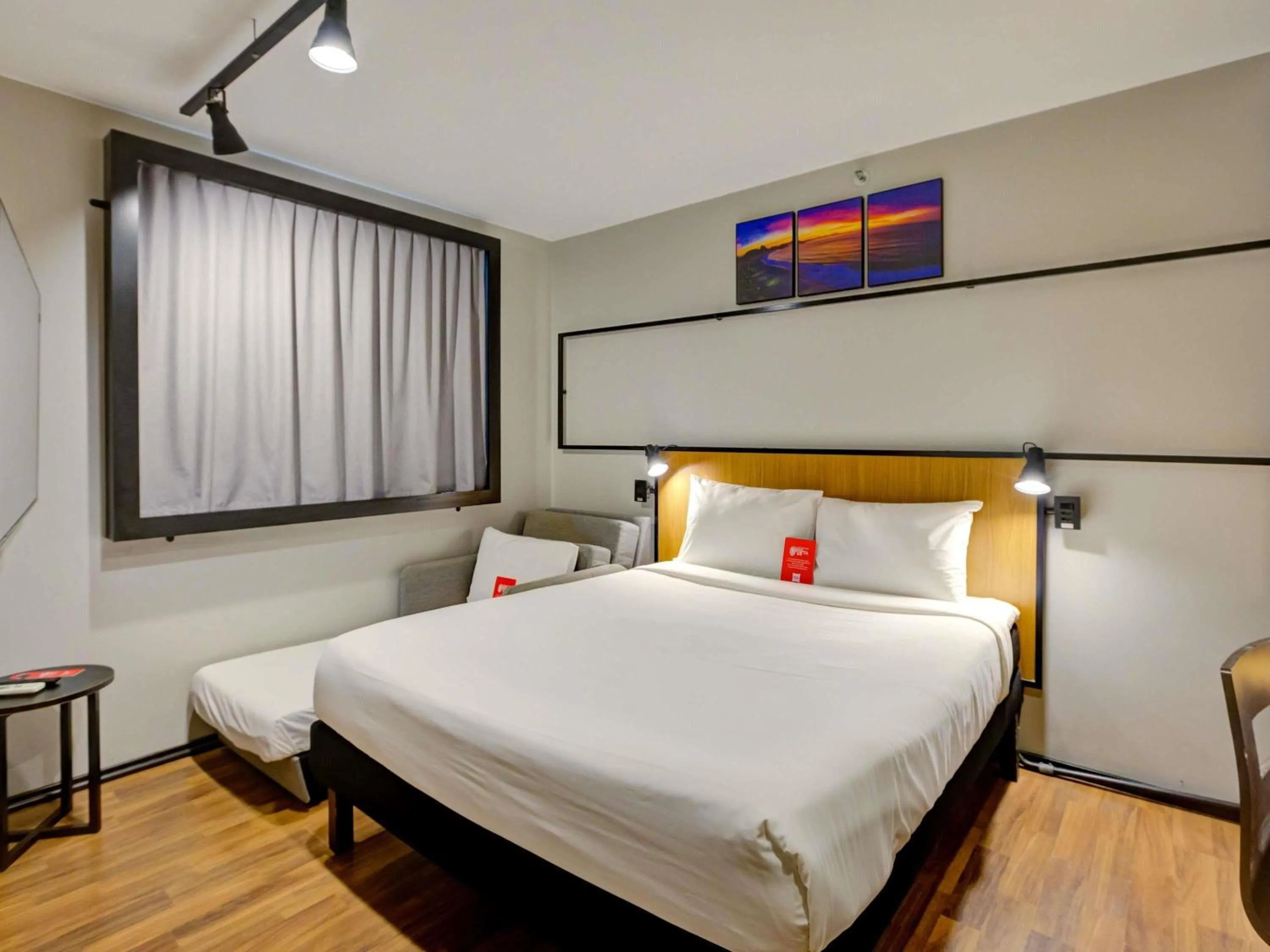 Bedroom, Bed in ibis Copacabana Posto 2