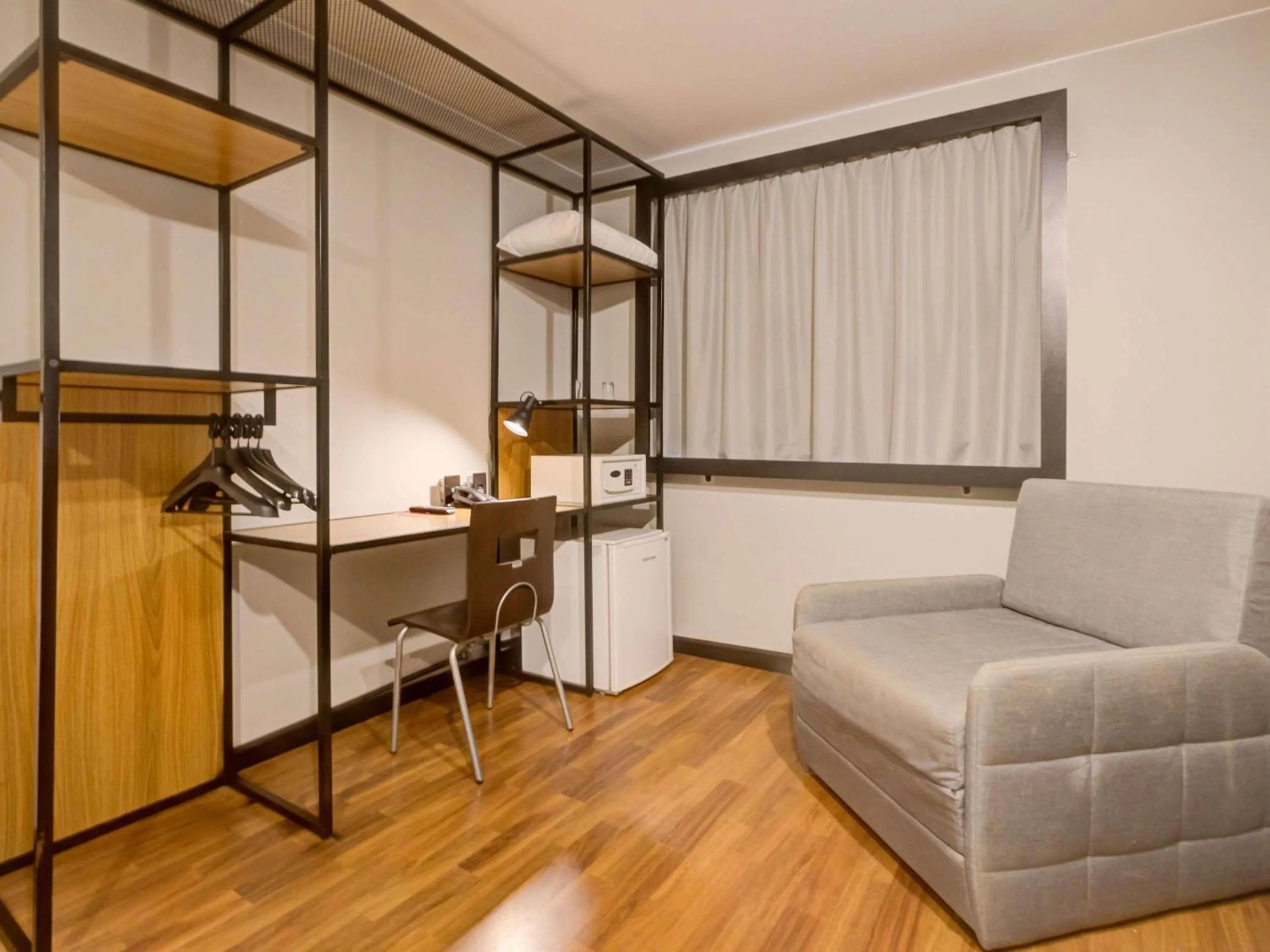 Bedroom in ibis Copacabana Posto 2