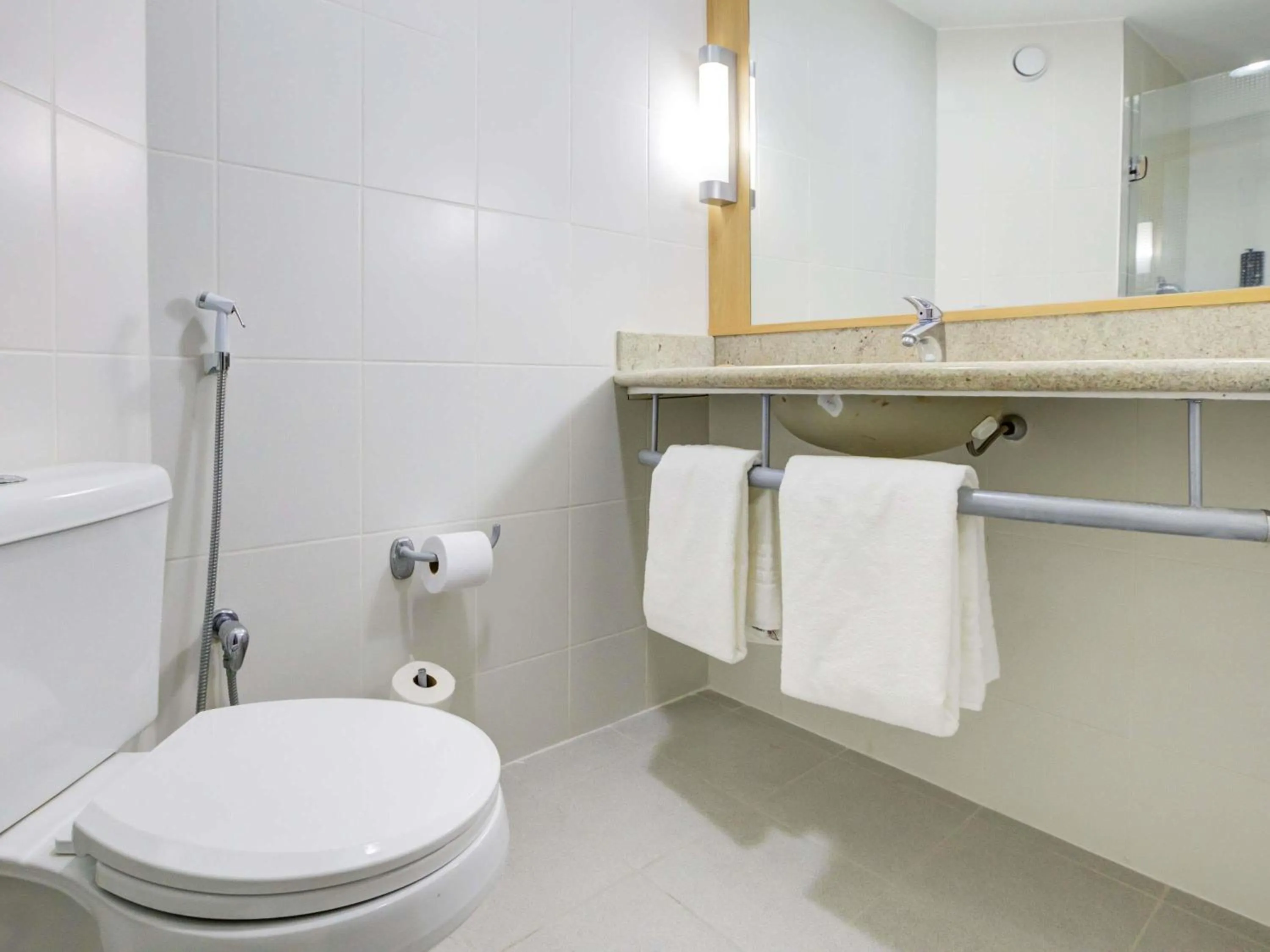 Bedroom in ibis Copacabana Posto 2