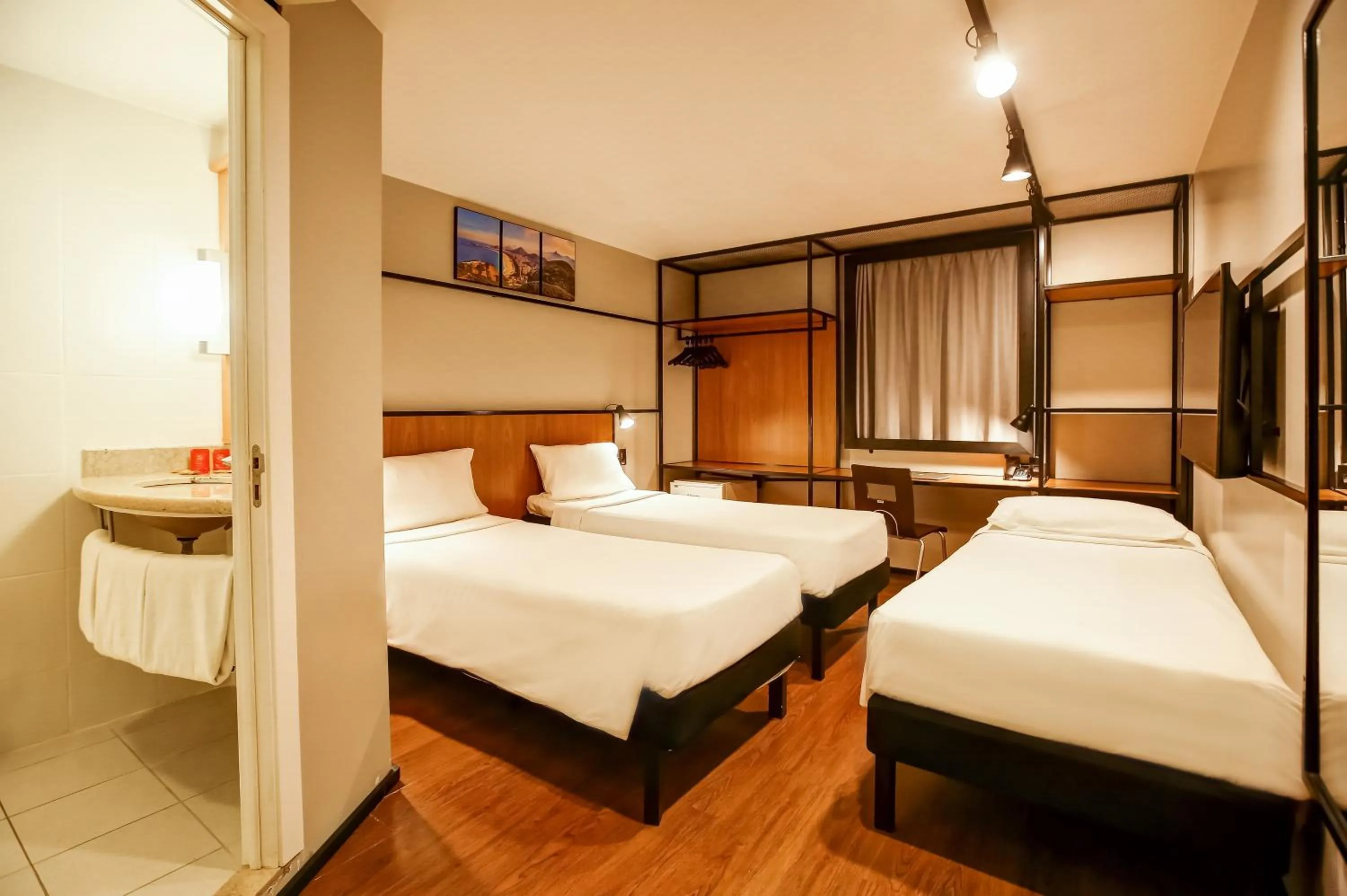 Bed in ibis Copacabana Posto 2