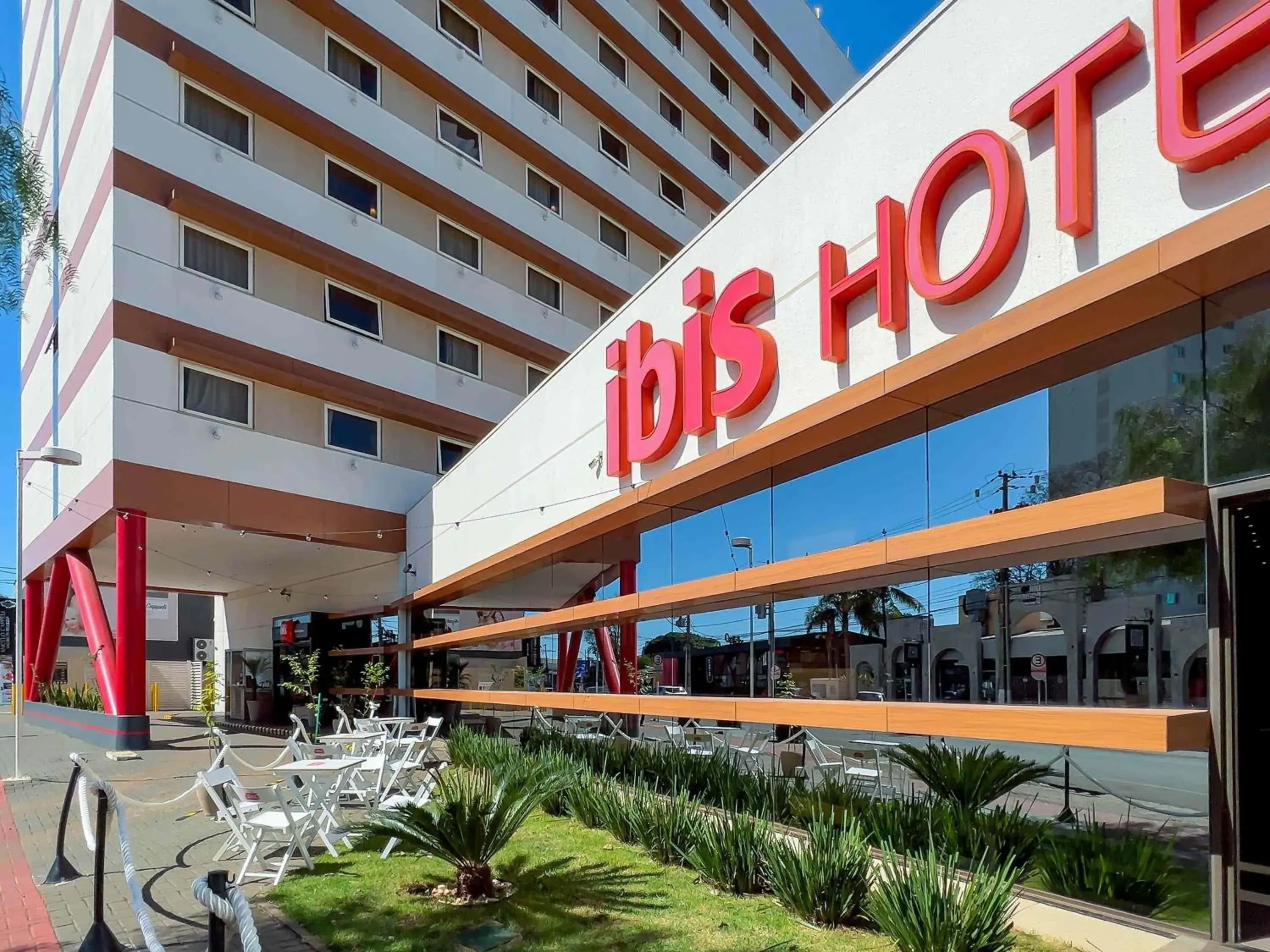 Property building in Ibis Foz do Iguaçu Property building in Ibis Foz do Iguaçu