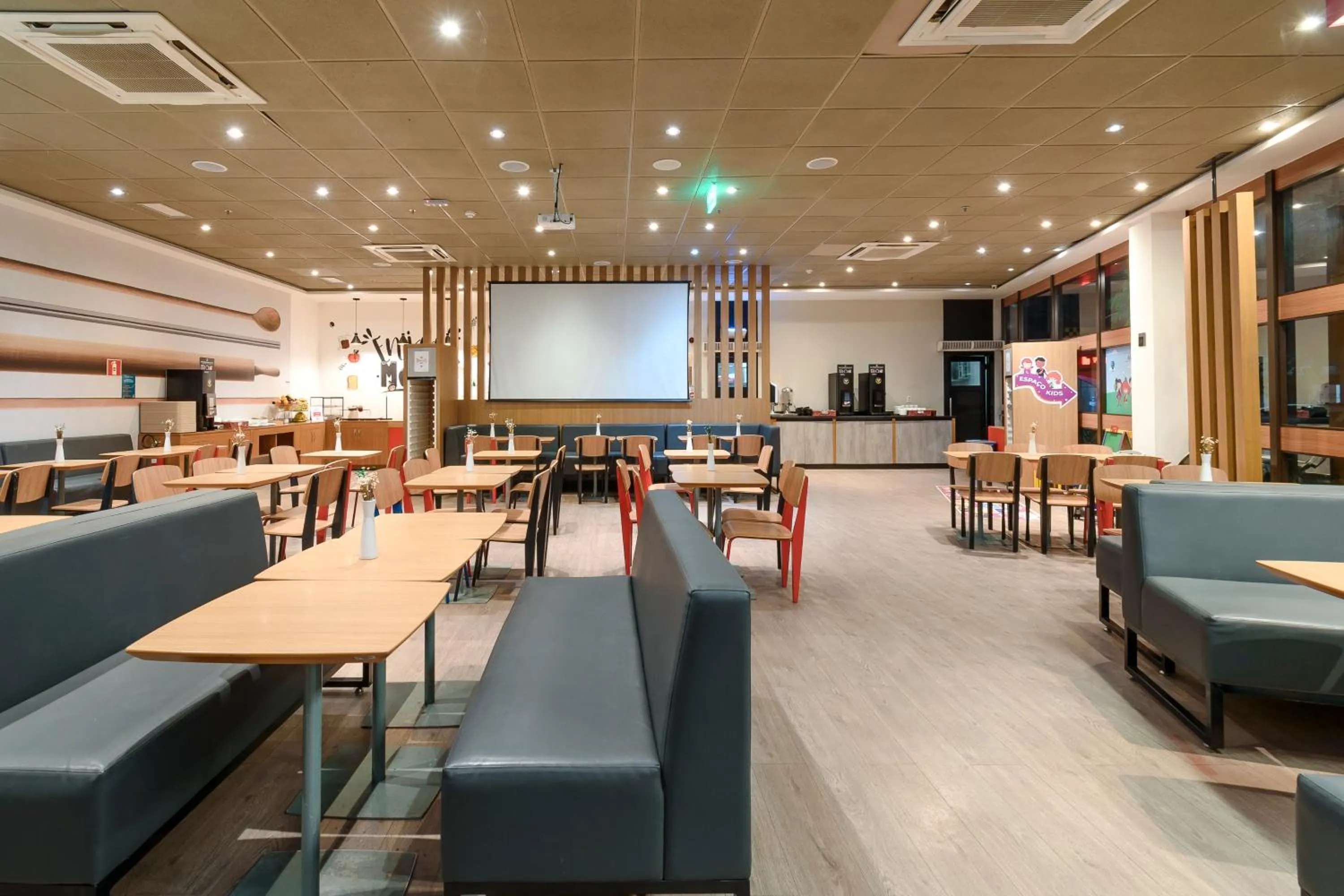 Restaurant/places to eat in Ibis Foz do Iguaçu