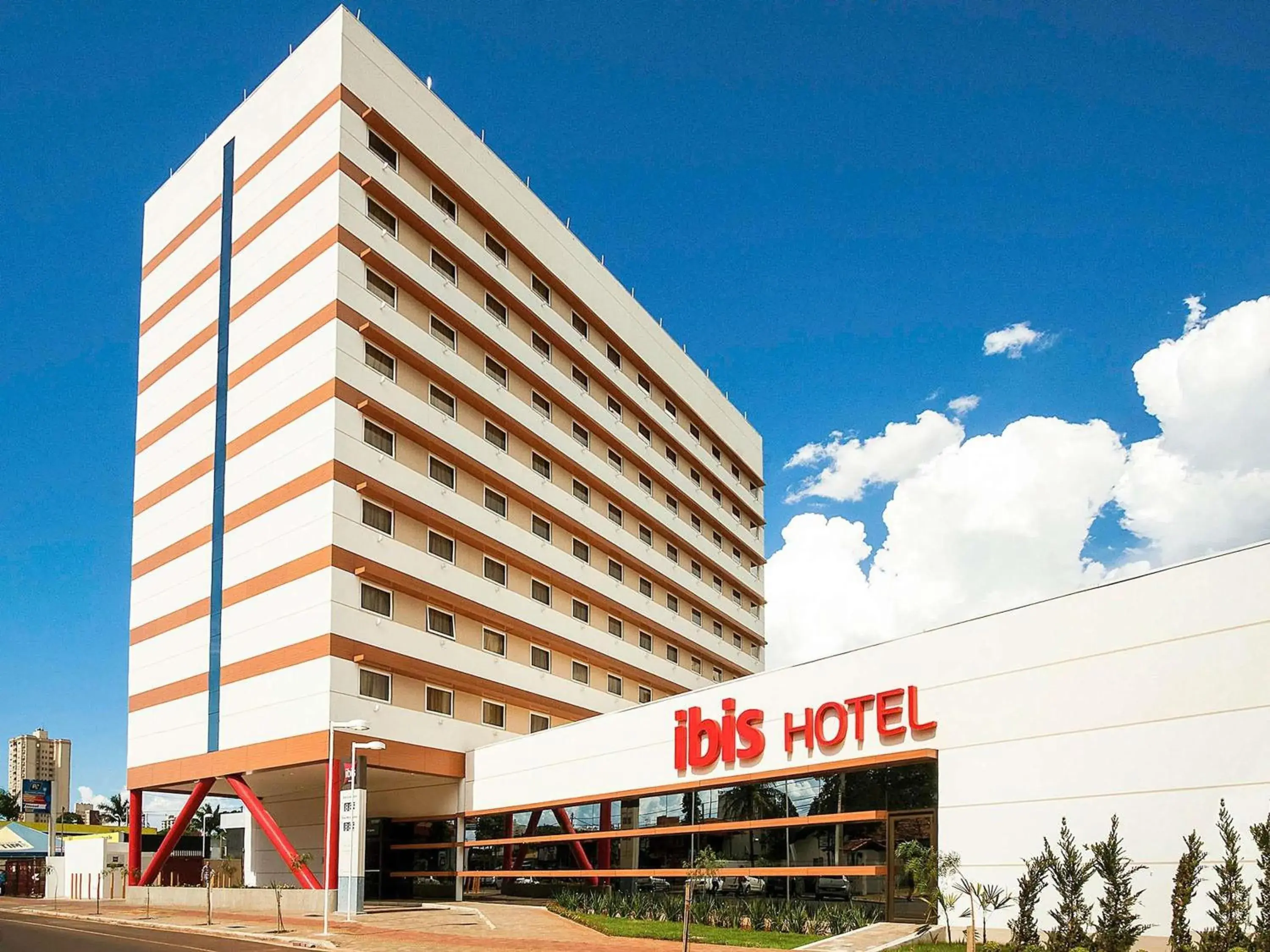 Property building in Ibis Foz do Iguaçu Property building in Ibis Foz do Iguaçu